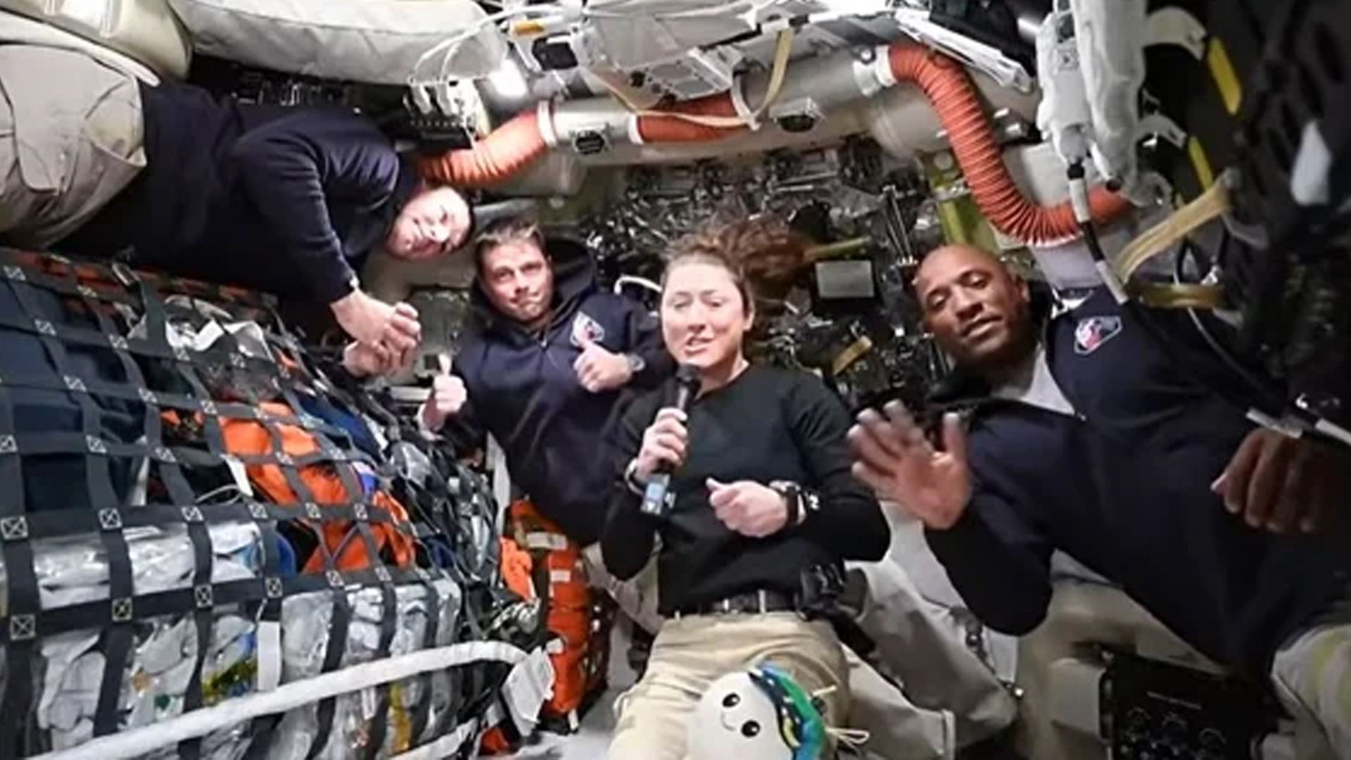 আর্টেমিস-২ মিশনের মাইলফলক: ‘চাঁদের প্রভাব বলয়ে’ প্রবেশ নভোচারীদের