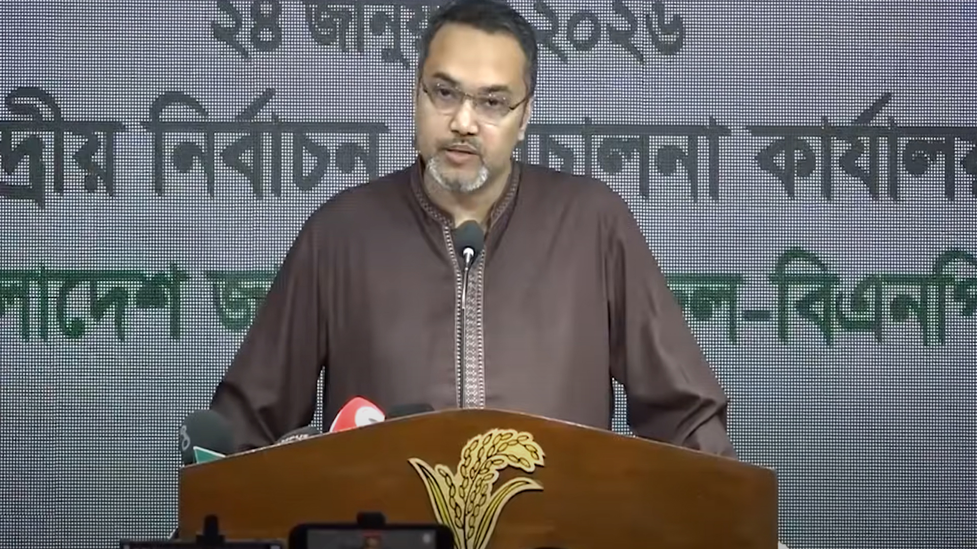 জামায়াত আমিরের অ্যাকাউন্ট হ্যাক হলে কেন ১২ ঘণ্টা পরে জিডি করা হলো: মাহদী আমিন