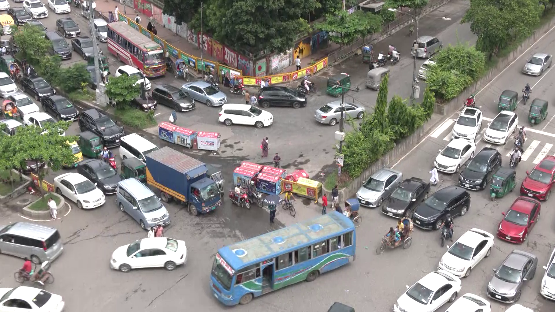 ঢাকার সড়কে ডিএমপির ডাইভারশনে সুফল মিলছে কতটা?