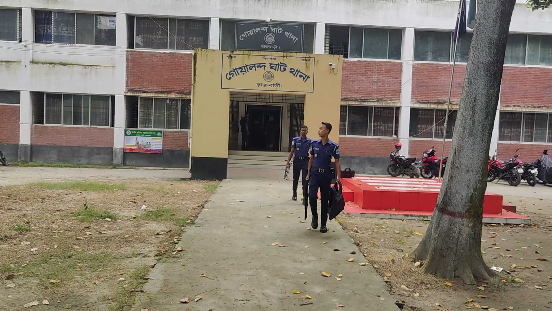 নুরাল পাগলের মাজারে হামলা, গ্রেফতার ৫