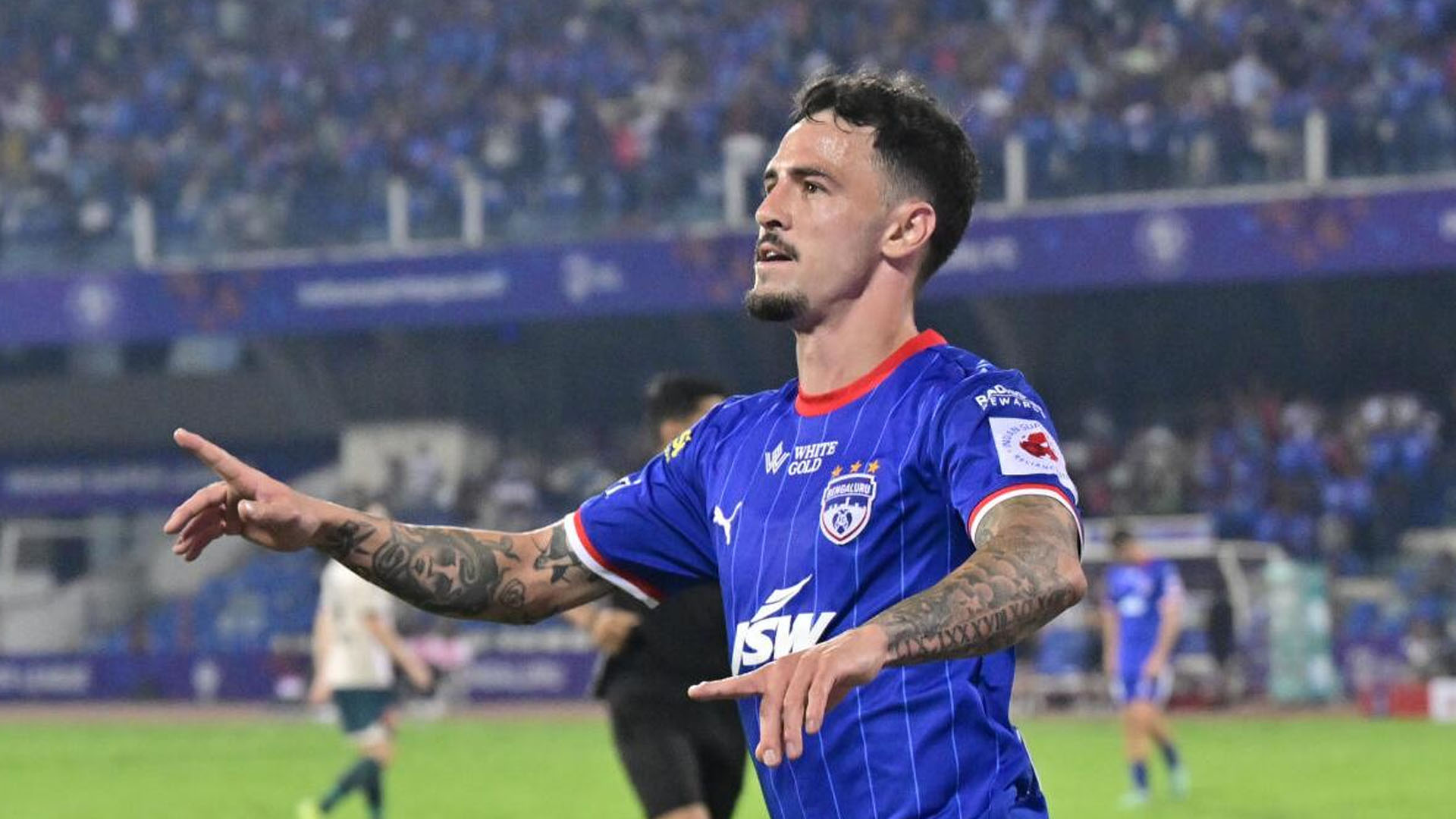 হামজা-সমিতদের জবাব দিতে অস্ট্রেলিয়ান ফুটবলার দলে টানল ভারত