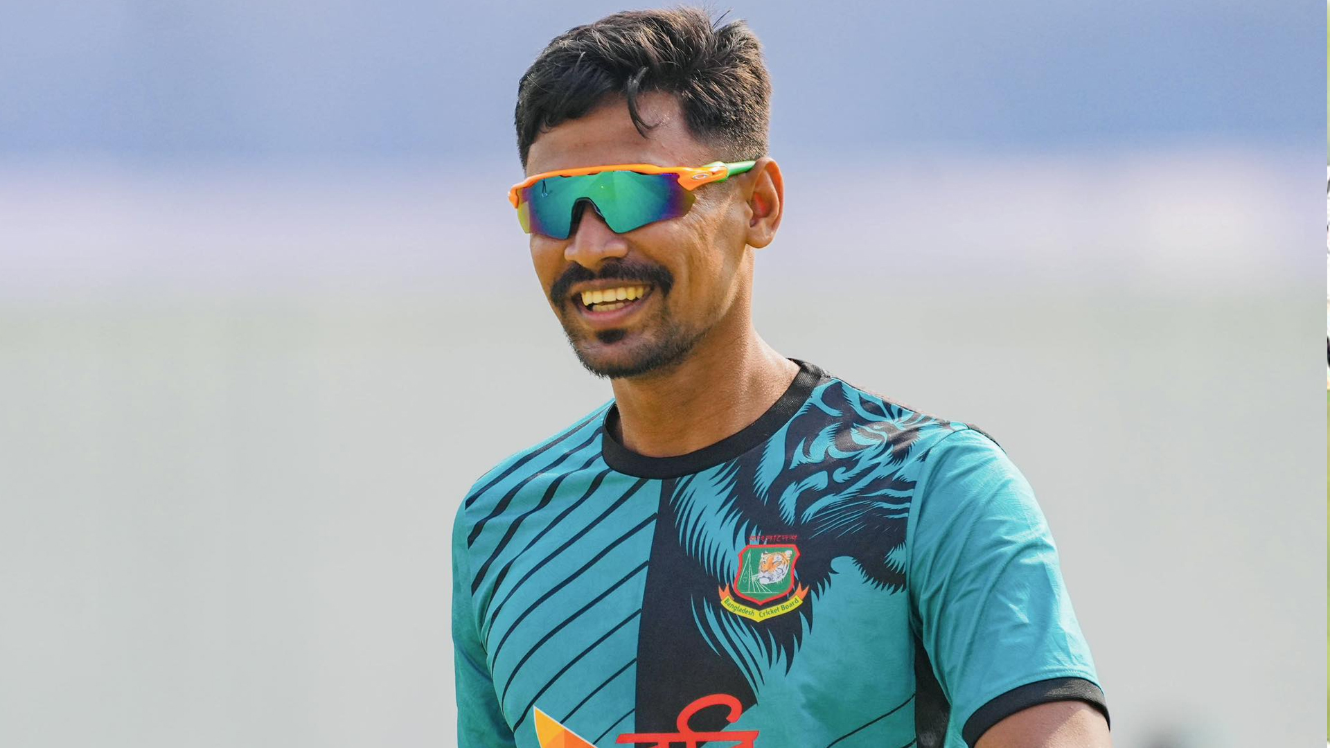 রেকর্ড মূল্যে কলকাতায় মোস্তাফিজ - Bangla24.Top