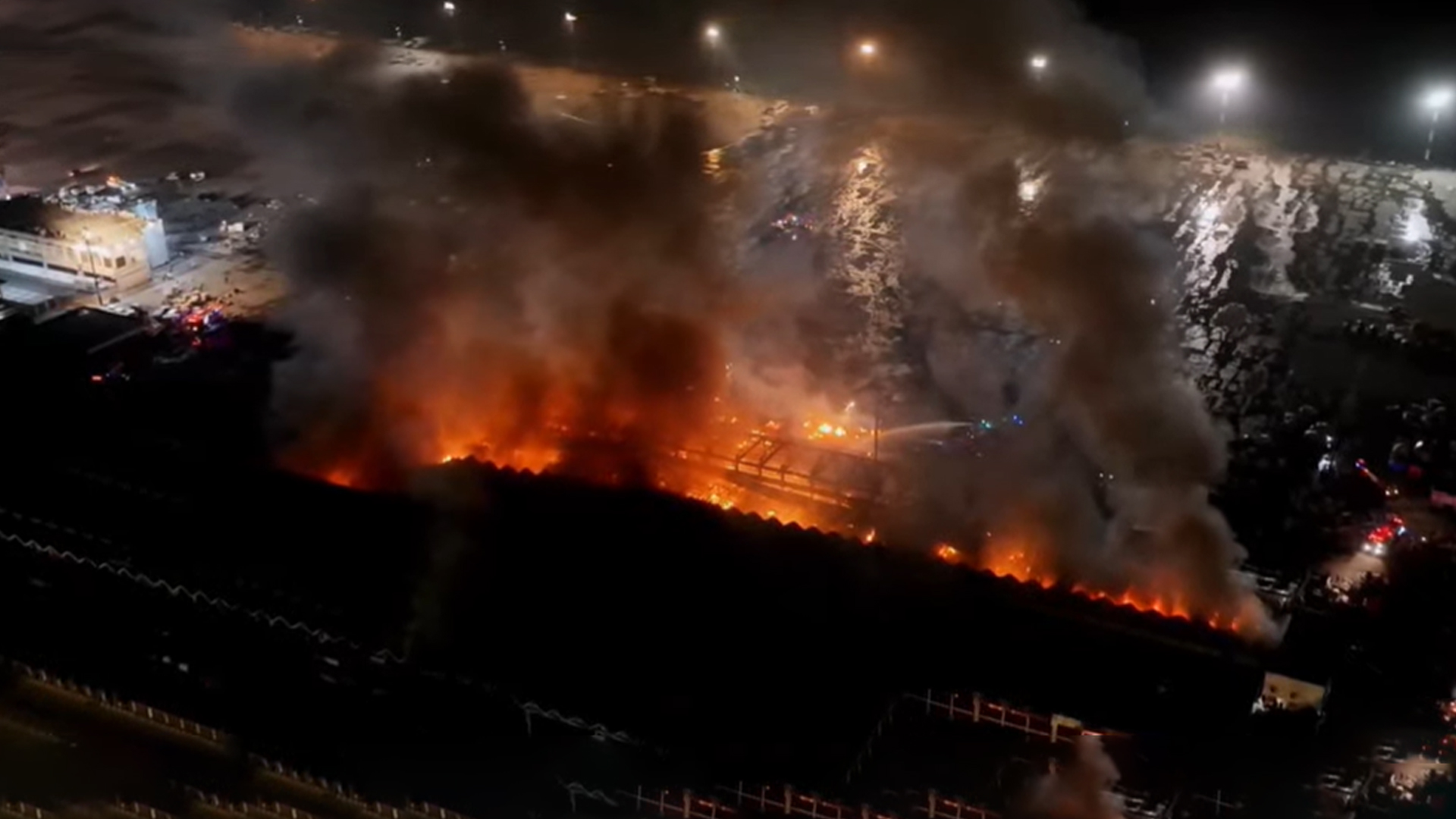 শাহজালালে আগুন: তদন্ত কমিটি গঠন