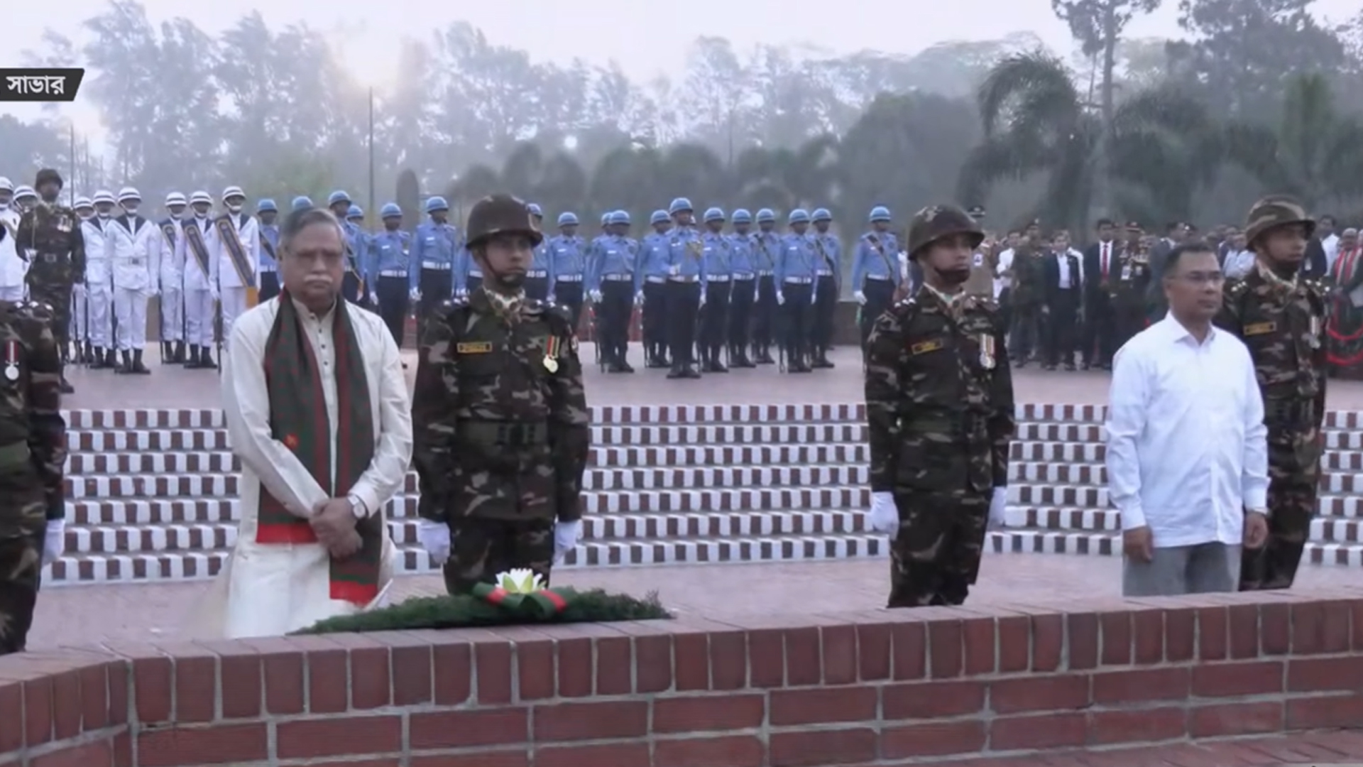 স্মৃতিসৌধে বীর শহীদদের প্রতি রাষ্ট্রপতি ও প্রধানমন্ত্রীর শ্রদ্ধা