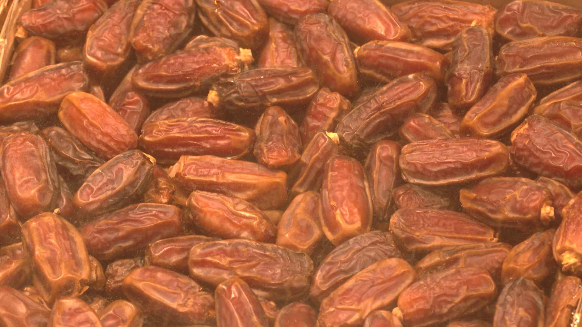 খেজুরের বাজার স্থিতিশীল রাখতে শুল্ক-কর কমানোর সুপারিশ