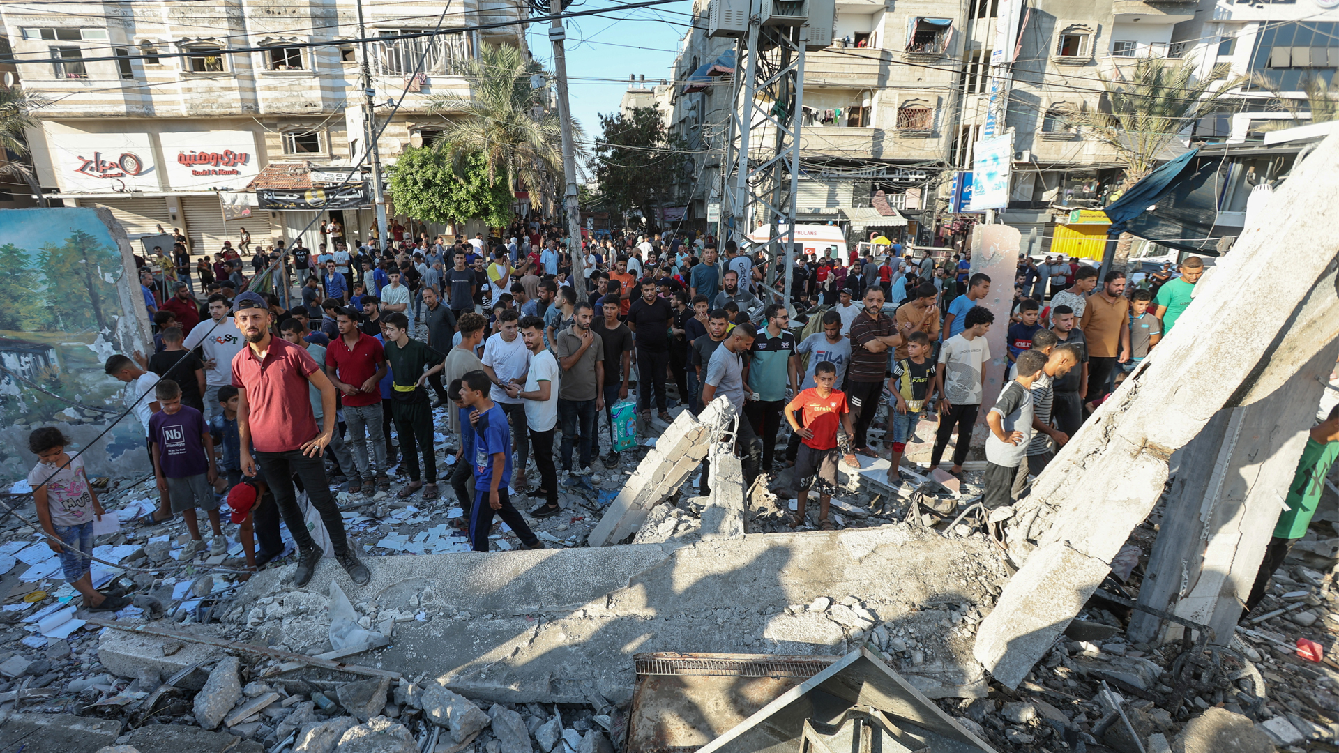 Rassomlar tomonidan kichkina qizlarning pornografik rasmlari