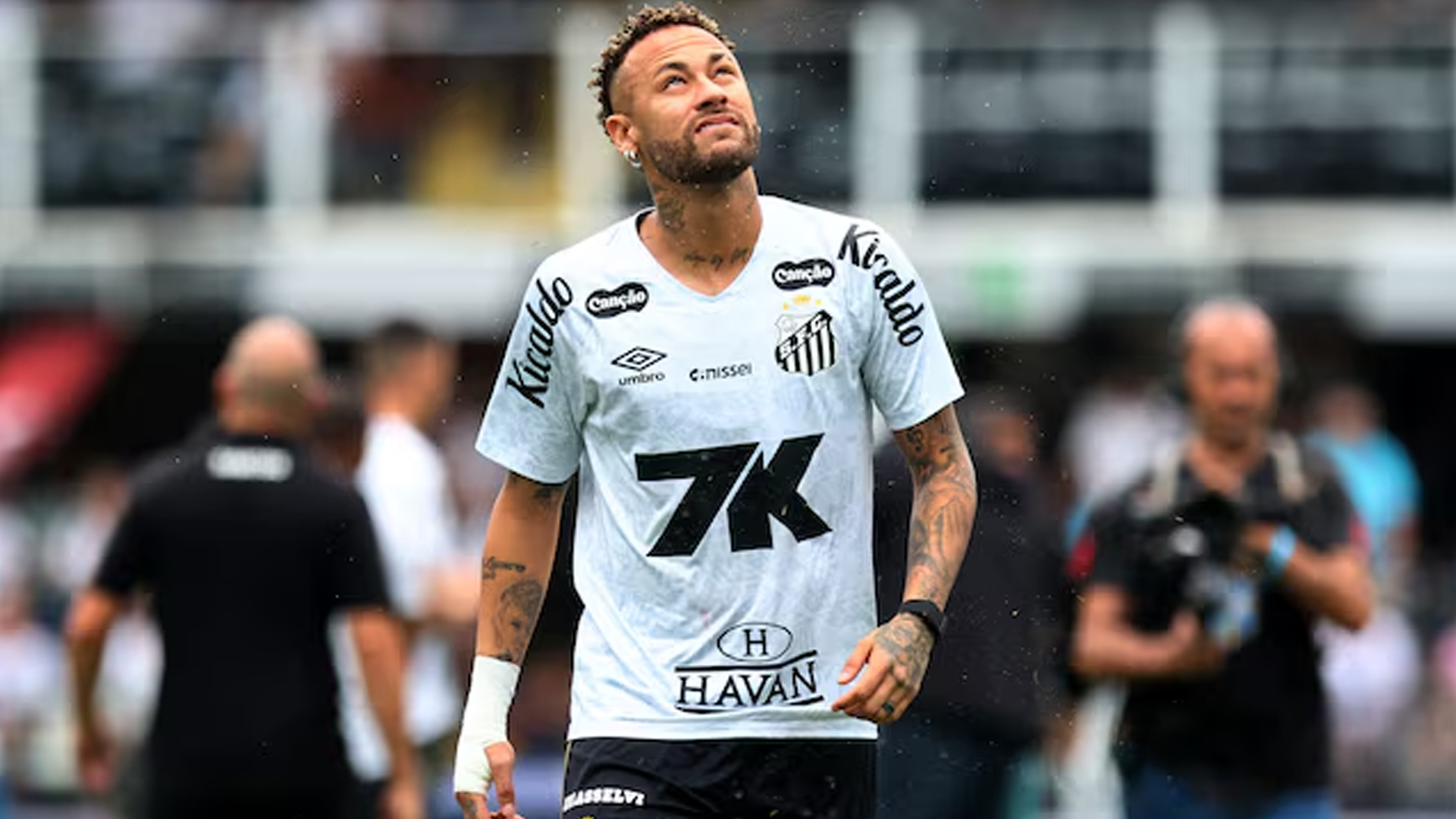 নেইমারকে বিশ্বকাপ দলে চায় না বেশিরভাগ ব্রাজিলিয়ানরা, নেই ট্রফি জয়ের প্রত্যাশা