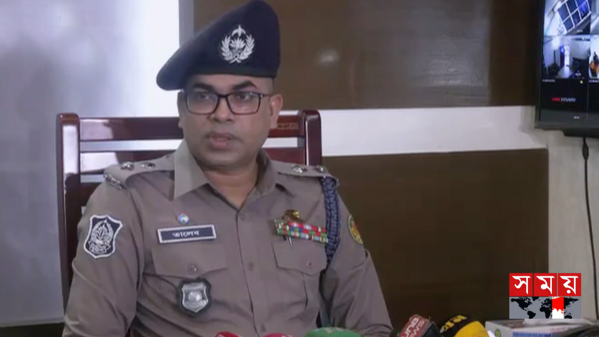 হাদির ওপর হামলাকারীর সীমান্ত পাড়ি দেয়ার তথ্য নেই: ডিএমপির মুখপাত্র