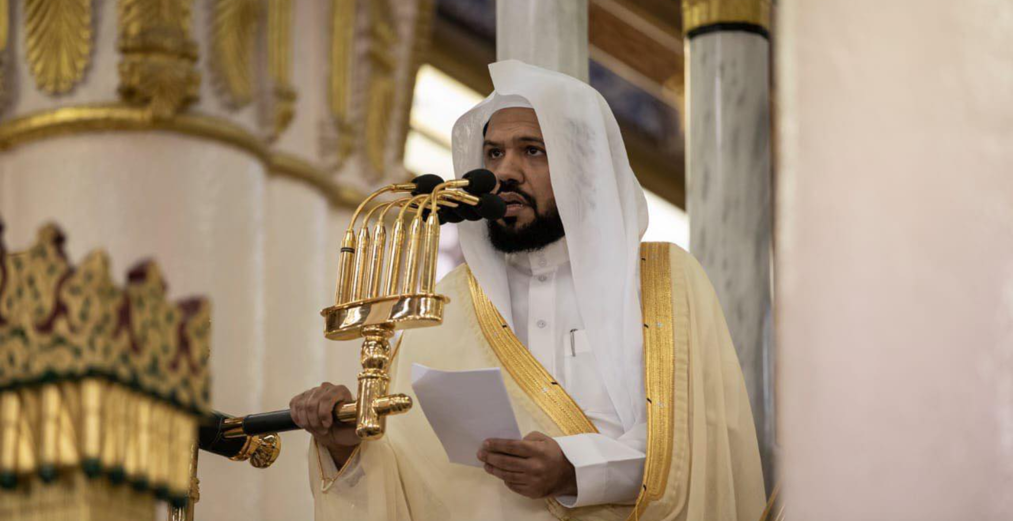 মসজিদে নববীতে সালাতুল ইসতিসকা পড়াবেন শায়েখ আহমদ হুজাইফি