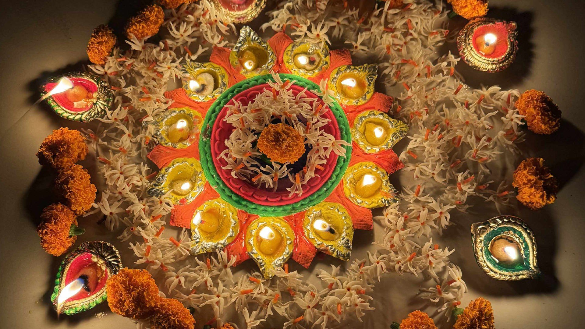 দীপাবলি উৎসবে মাতল সনাতন ধর্মাবলম্বীরা