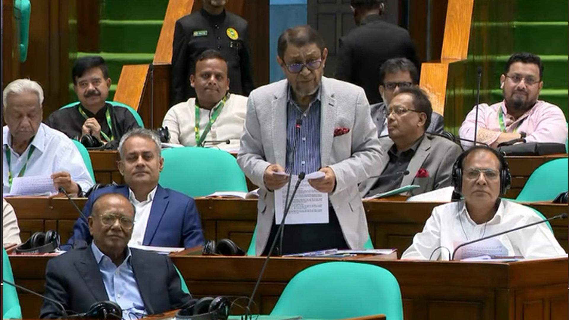 ১ লাখ স্বাস্থ্যকর্মী নিয়োগের উদ্যোগ নেয়া হচ্ছে: স্বাস্থ্যমন্ত্রী