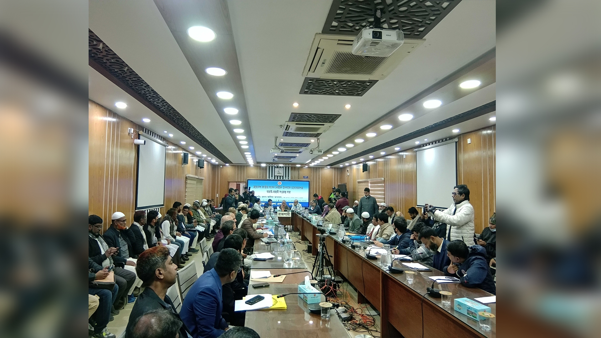 ‘আয়ের উৎস’ না থাকলেও রাজশাহীর প্রার্থীদের স্ত্রীরা কোটিপতি