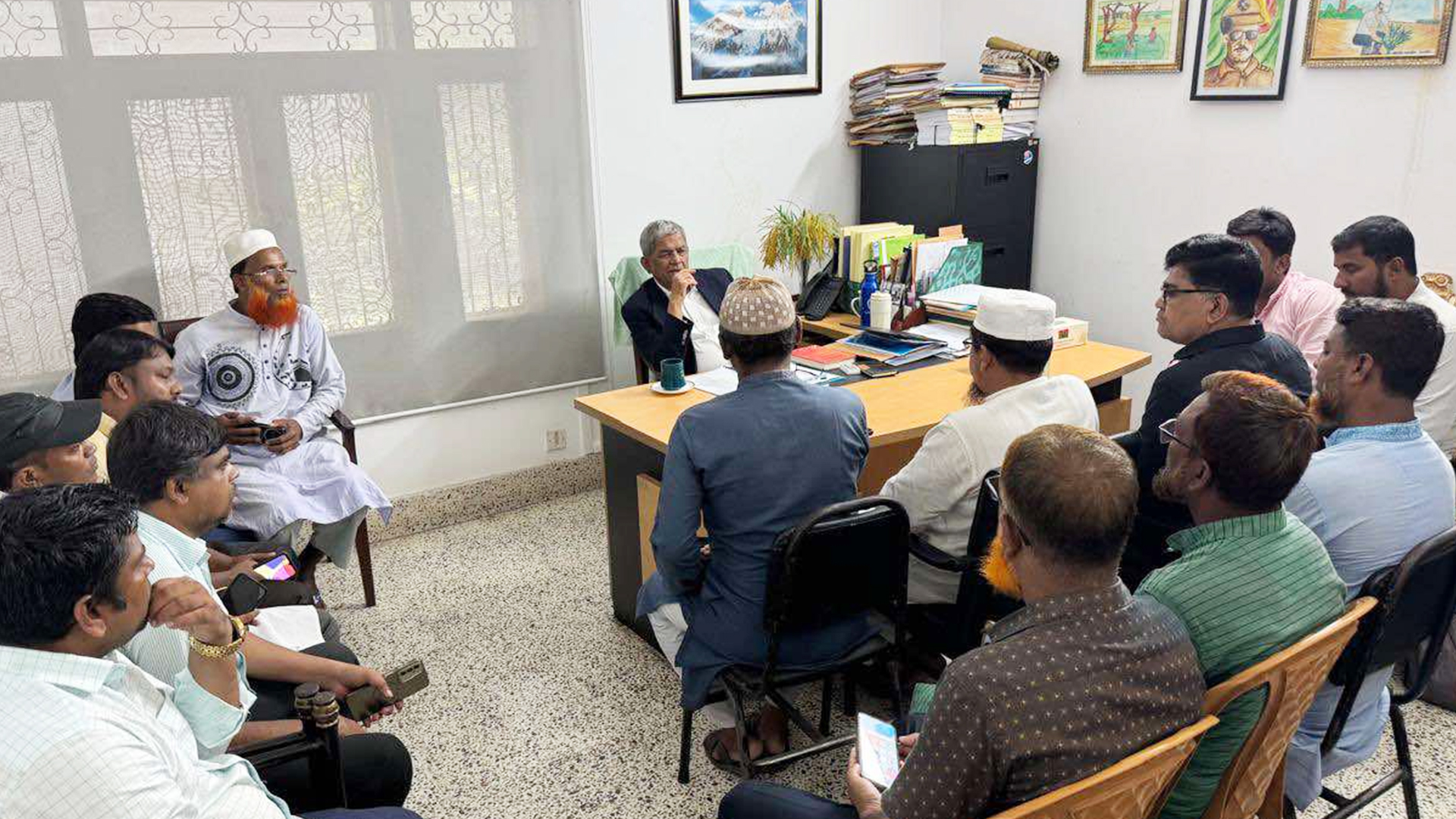 শিক্ষকদের সঙ্গে বৈঠকে যে আশ্বাস দিলেন মির্জা ফখরুল