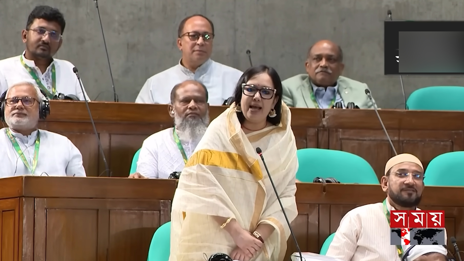 জ্বালানি সংকট-তেলের দাম বৃদ্ধি নিয়ে সংসদে ক্ষোভ ঝাড়লেন রুমিন ফারহানা