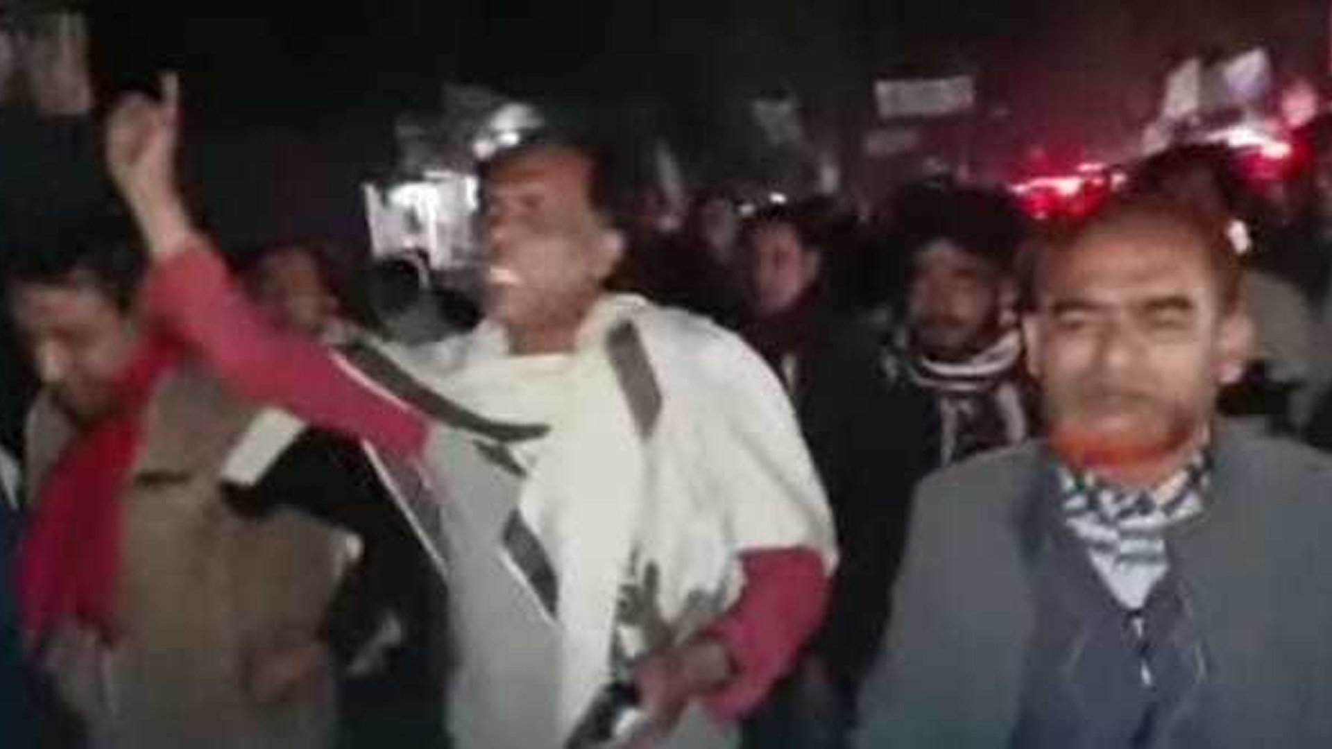 লালপুরে বিএনপি ও স্বতন্ত্র প্রার্থীর মধ্যে সংঘর্ষ, একজন আটক