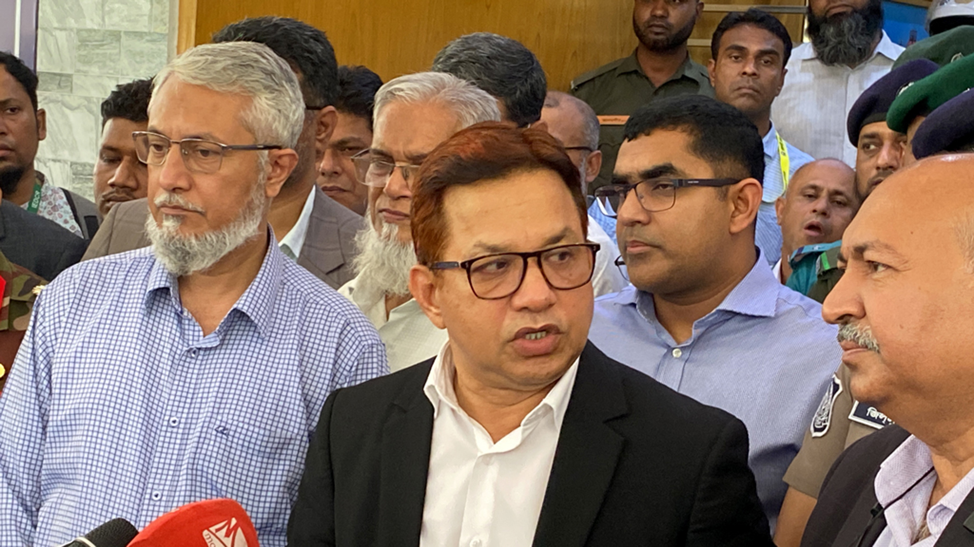 হামসহ ১০ রোগের টিকার সংকট রয়েছে: সচিব