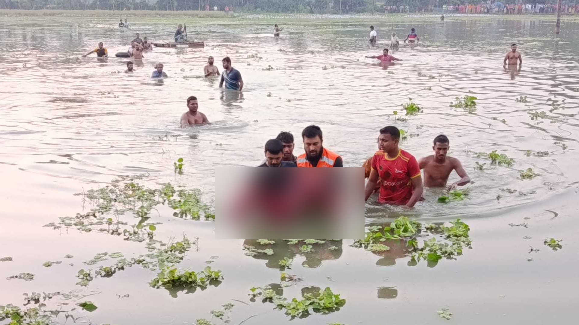 বিলে পদ্মফুল তুলতে গিয়ে একসঙ্গে ৪ চাচাতো বোনের মৃত্যু