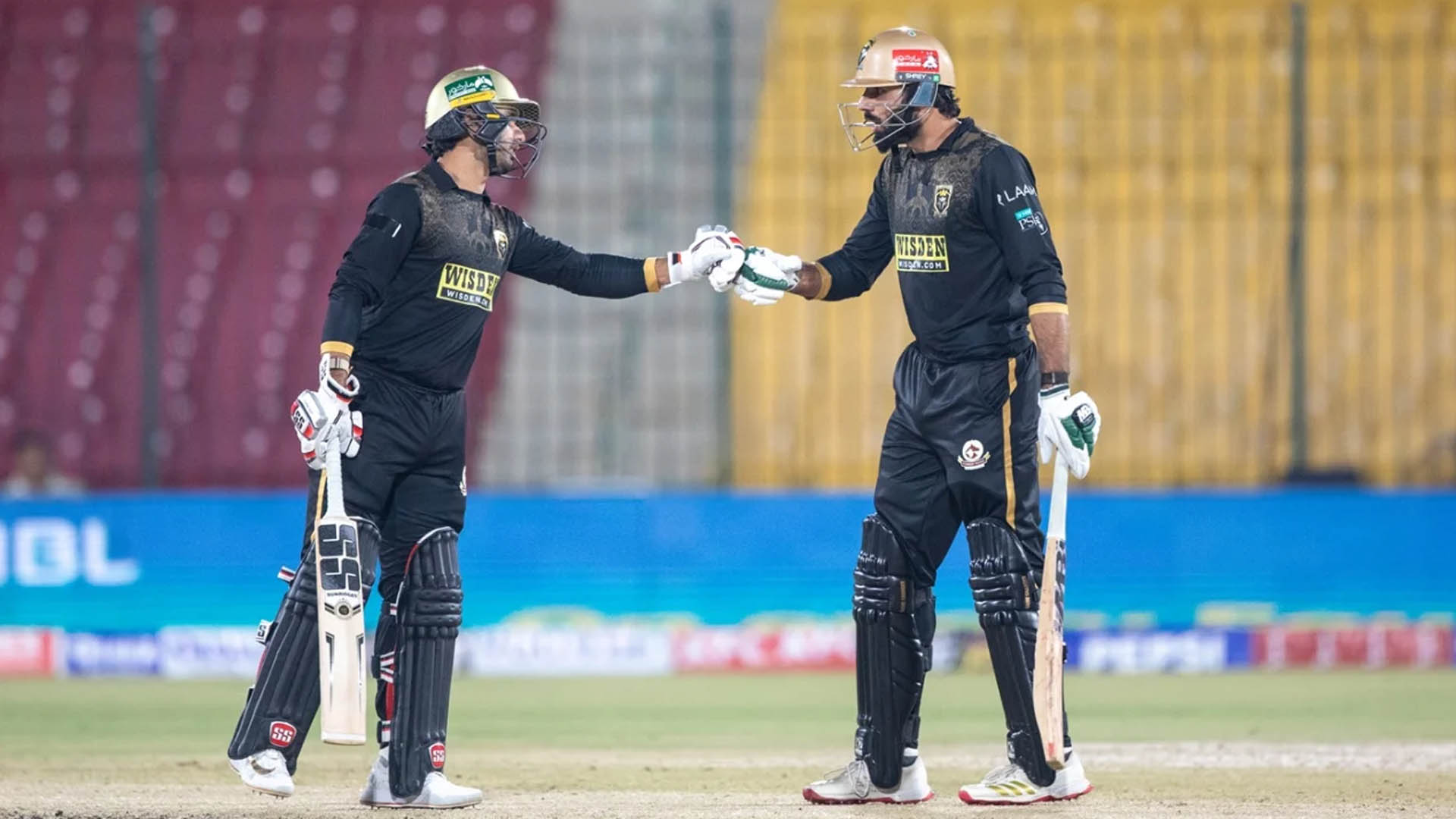 করাচি কিংসকে চার উইকেটে হারাল হায়দরাবাদ