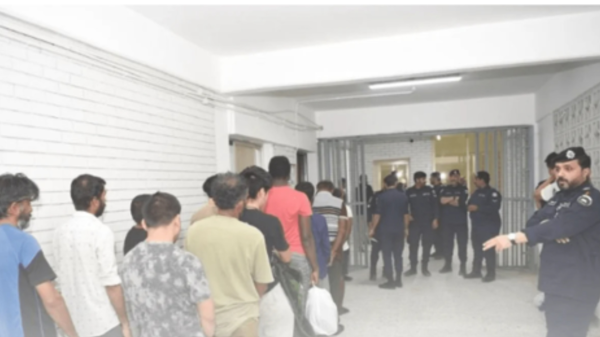 কুয়েতে ৯ মাসে প্রায় ২৯ হাজার প্রবাসী বহিষ্কার!