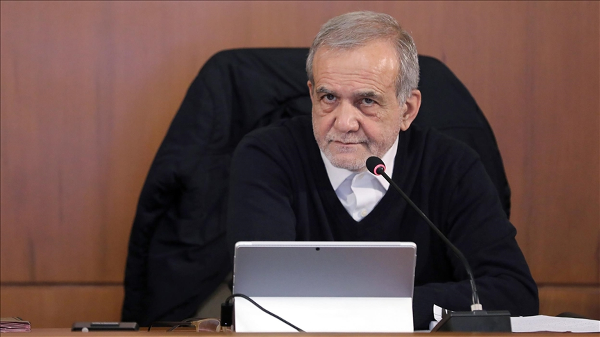 সামরিক পদক্ষেপ নিলে যুক্তরাষ্ট্রের সমস্যা আরও বাড়বে: ইরানের প্রেসিডেন্ট