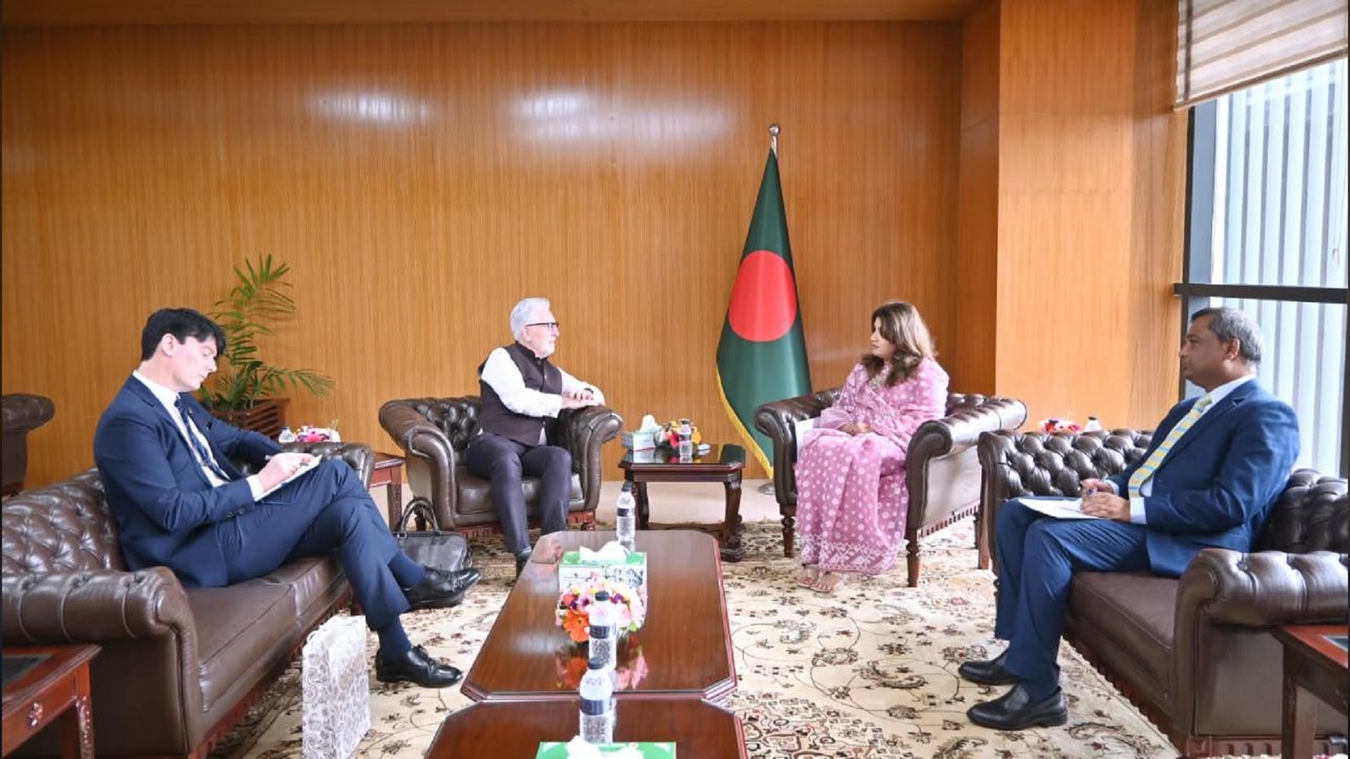 পররাষ্ট্র প্রতিমন্ত্রীর সঙ্গে আয়ারল্যান্ডের রাষ্ট্রদূতের সৌজন্য সাক্ষাৎ