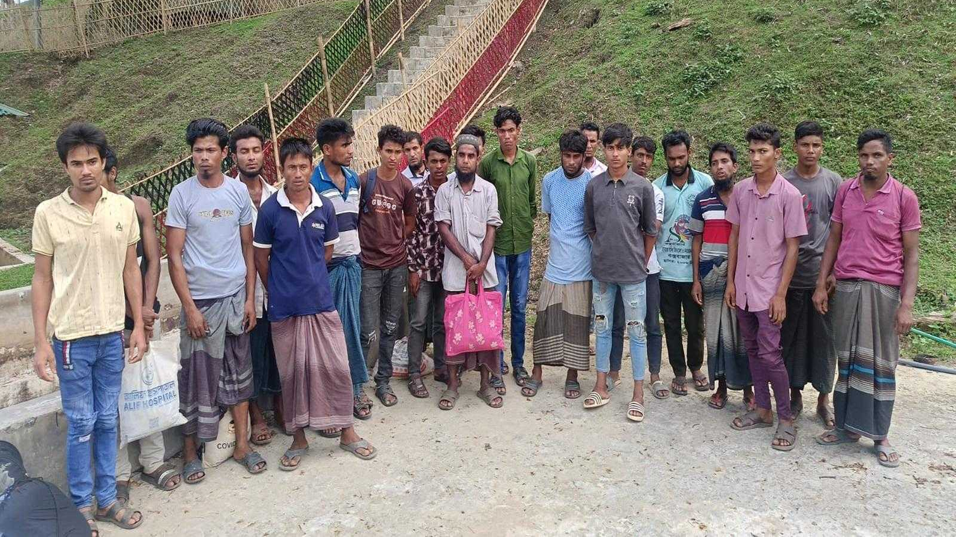 বান্দরবানে ঢুকতে চেকপোস্টে ২১ রোহিঙ্গা আটক