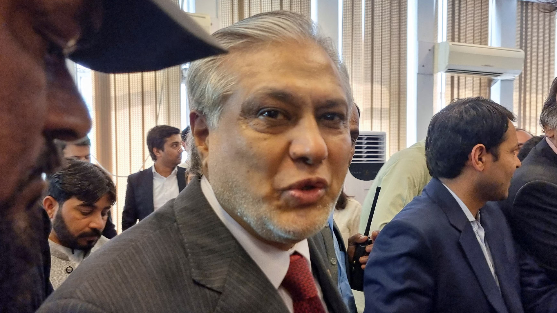 আফগানিস্তানের সঙ্গে যুদ্ধবিরতি ‘সঠিক পথে প্রথম পদক্ষেপ’: পাক পররাষ্ট্রমন্ত্রী