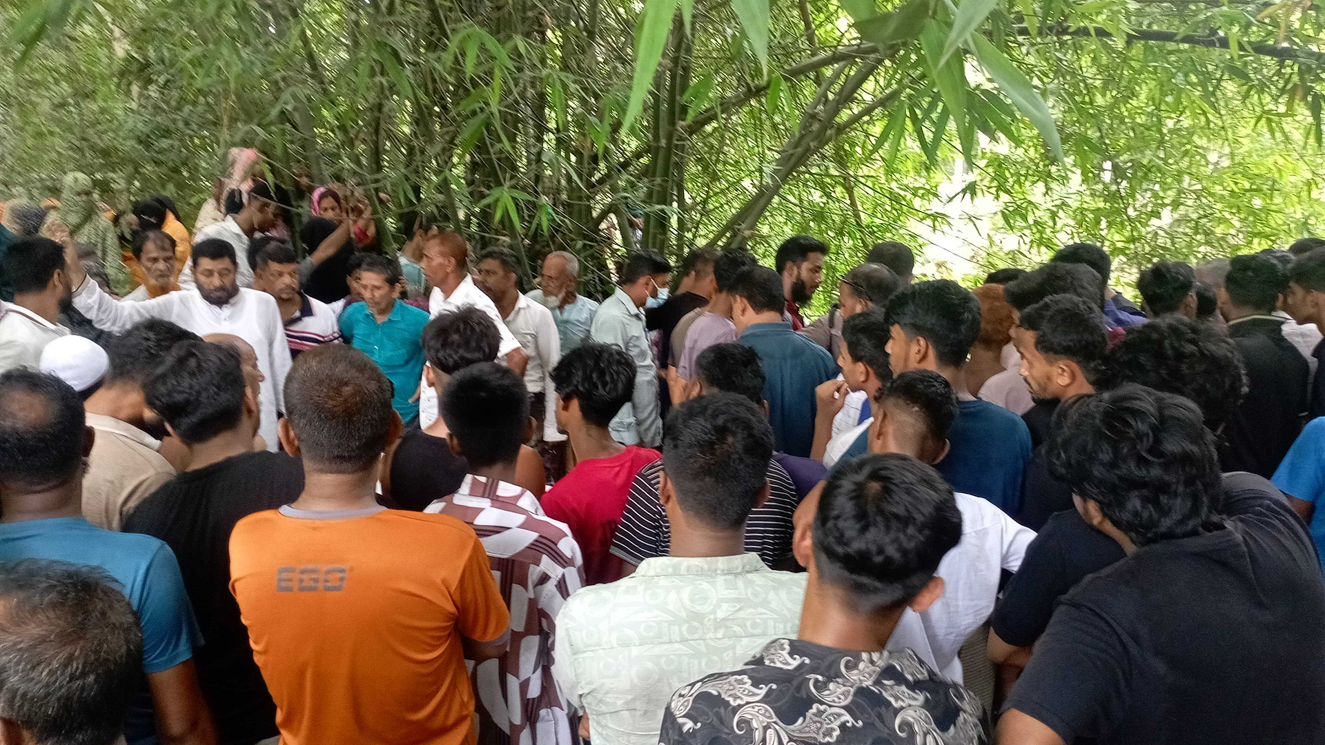 নরসিংদীতে ইজিবাইক চালকের ক্ষতবিক্ষত মরদেহ উদ্ধার