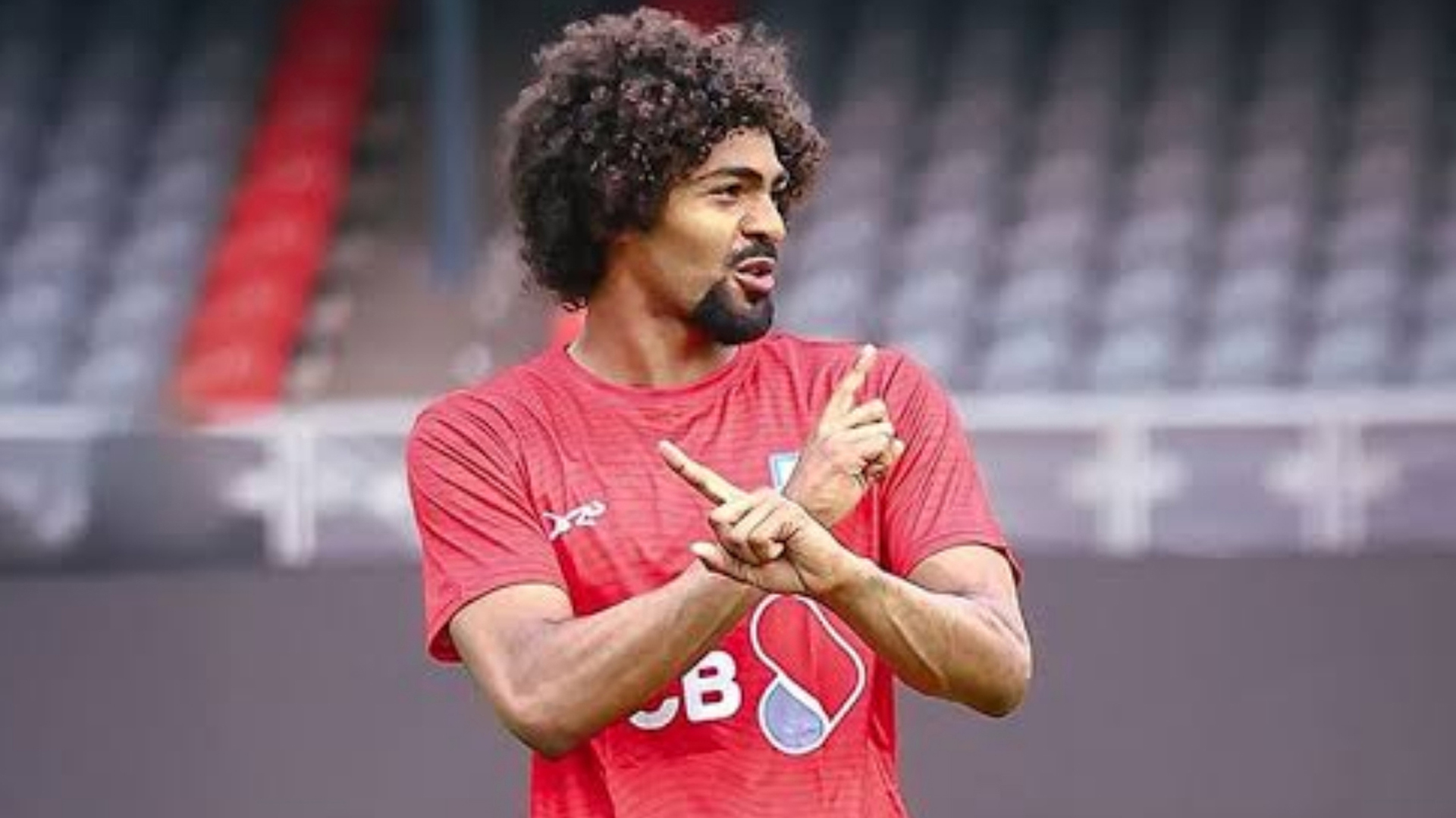 সোমবার ঢাকায় আসছেন হামজা, শমিত আসছেন কবে?