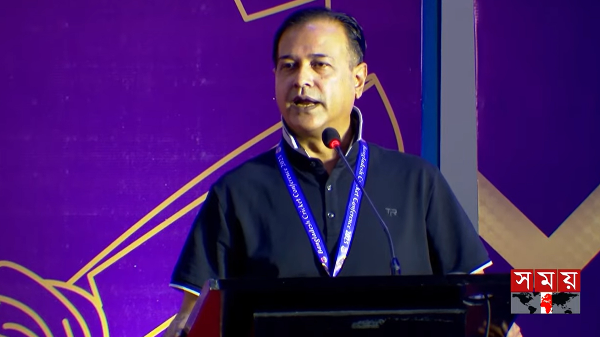 ফুটবলারদের কারণে ক্রিকেট খেলা যাচ্ছে না- অভিযোগ আসিফের