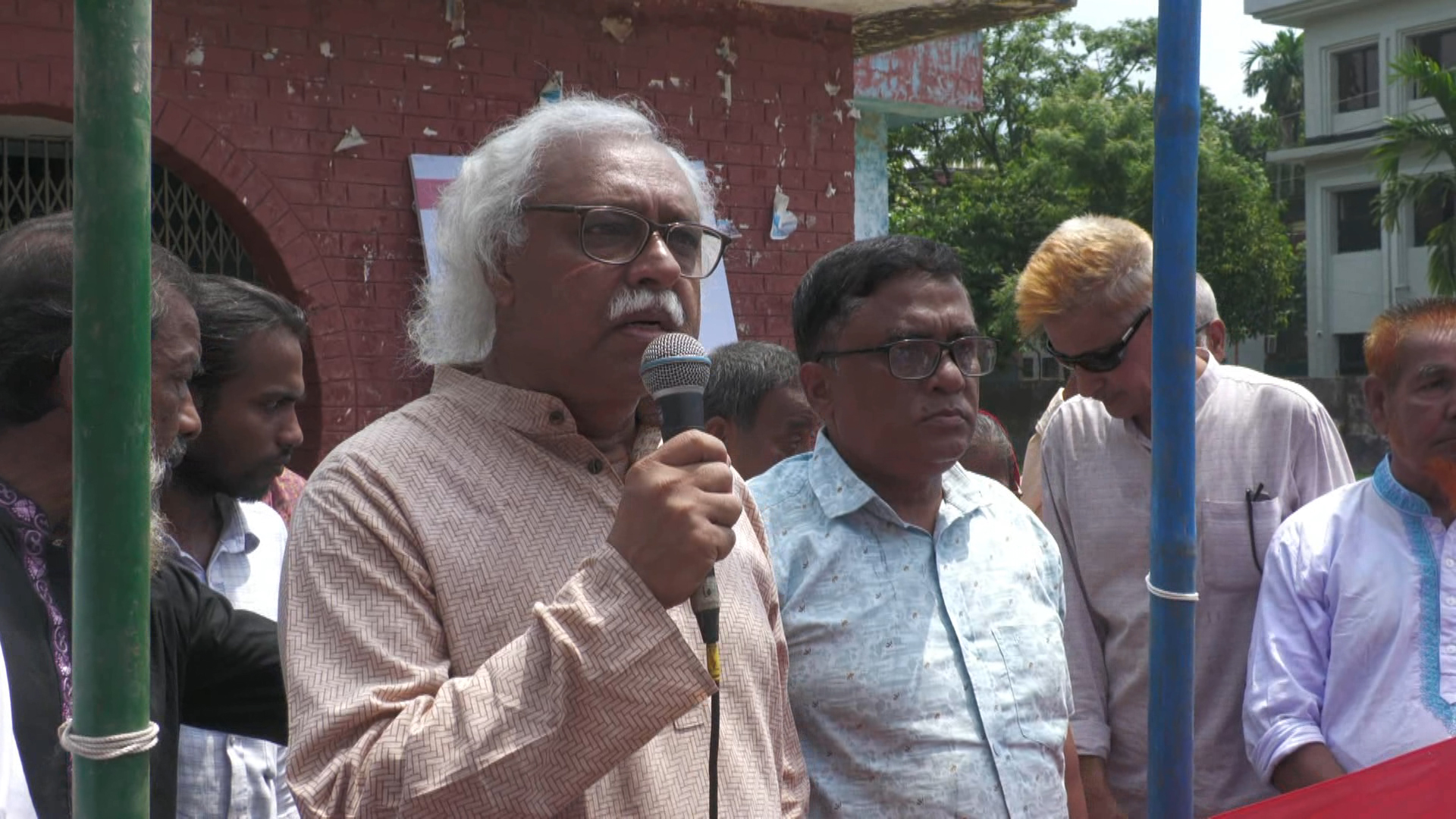 নির্বাচনকে বড় লোকের টাকার খেলায় পরিণত করার চক্রান্ত চলছে: প্রিন্স