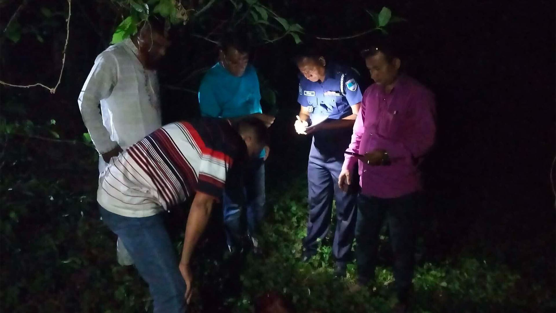 কুষ্টিয়ায় লিচু বাগান থেকে যুবকের রক্তাক্ত মরদেহ উদ্ধার