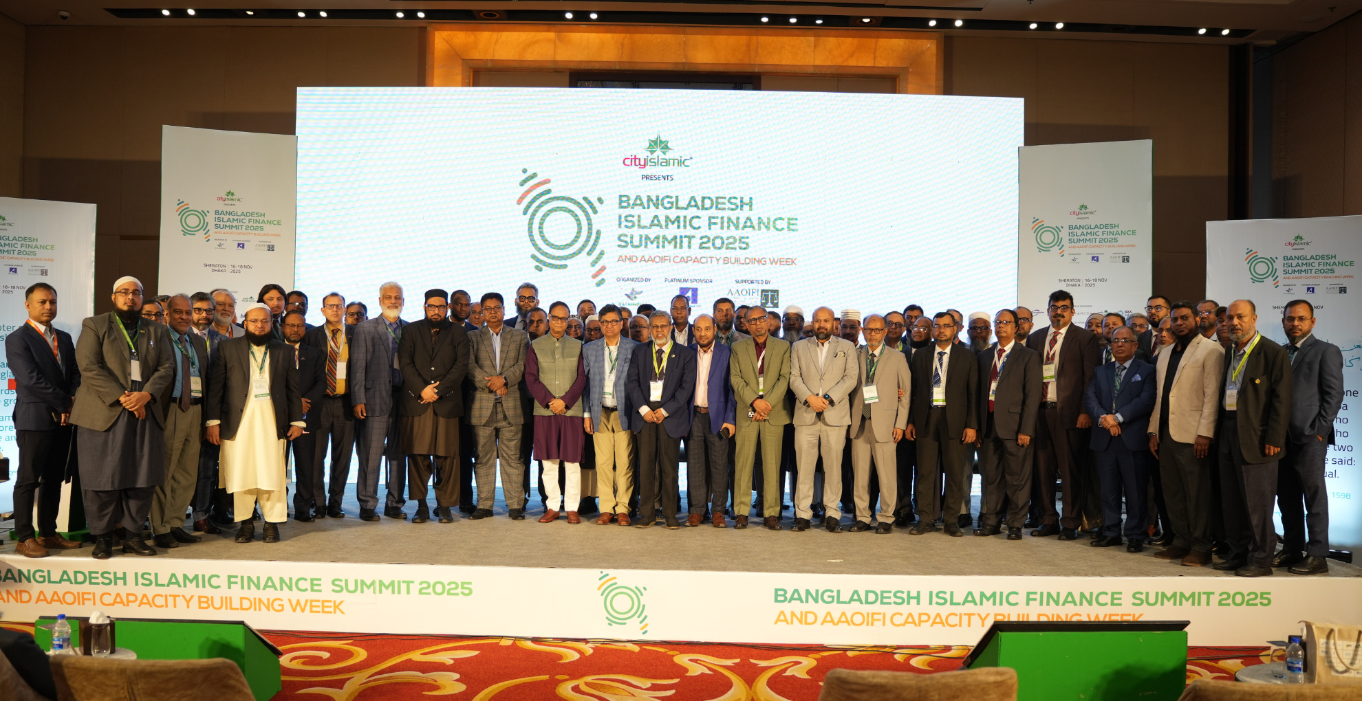 ইসলামিক ফিন্যান্স সামিটে এক মঞ্চে বিশ্বের অর্থনীতির বিশেষজ্ঞরা