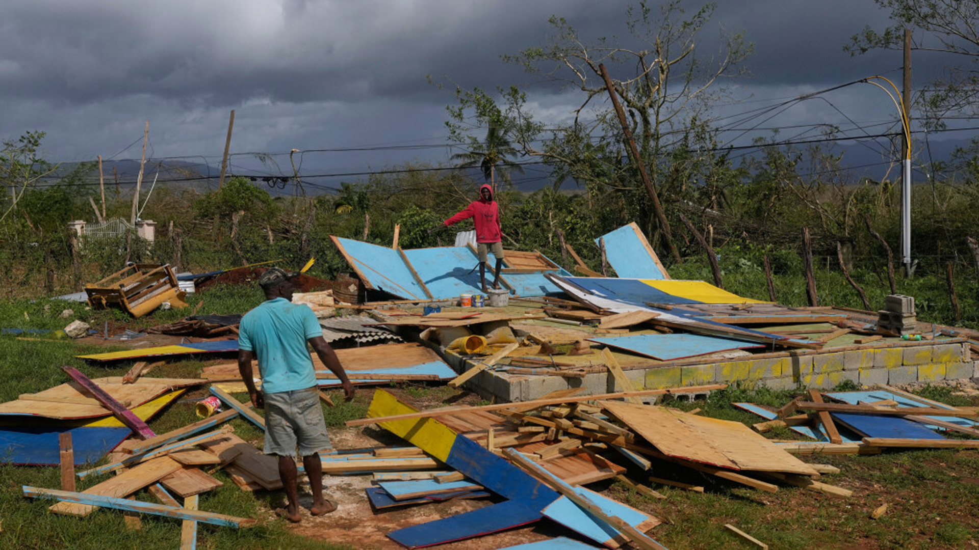 হারিকেন মেলিসার আঘাতে ৩০ জনের মৃত্যু