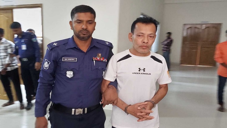 যৌন নিপীড়নের মামলায় সাজাপ্রাপ্ত শিক্ষক রণজিত পাটোয়ারী। ছবি: হেফাজত সবুজ