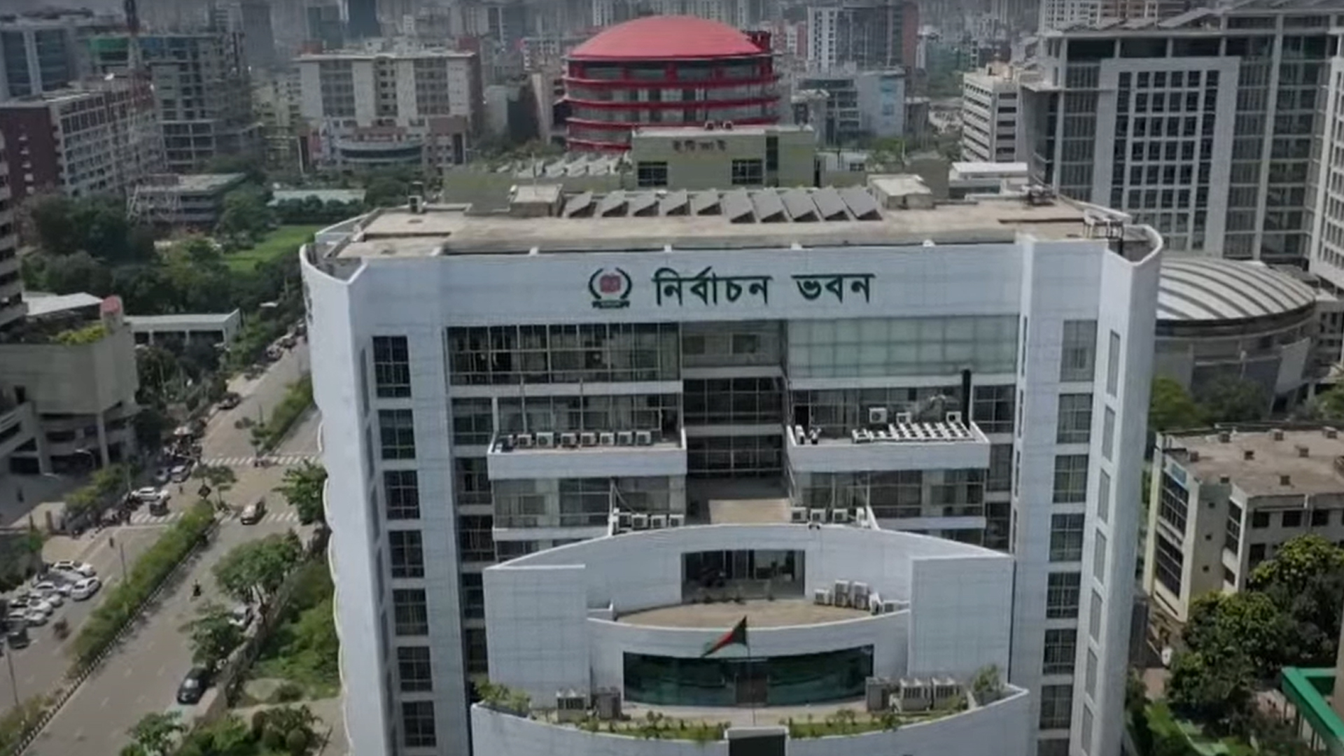 নতুন রাজনৈতিক দলের নিবন্ধন কার্যক্রম নিয়ে প্রশ্নের মুখে ইসি