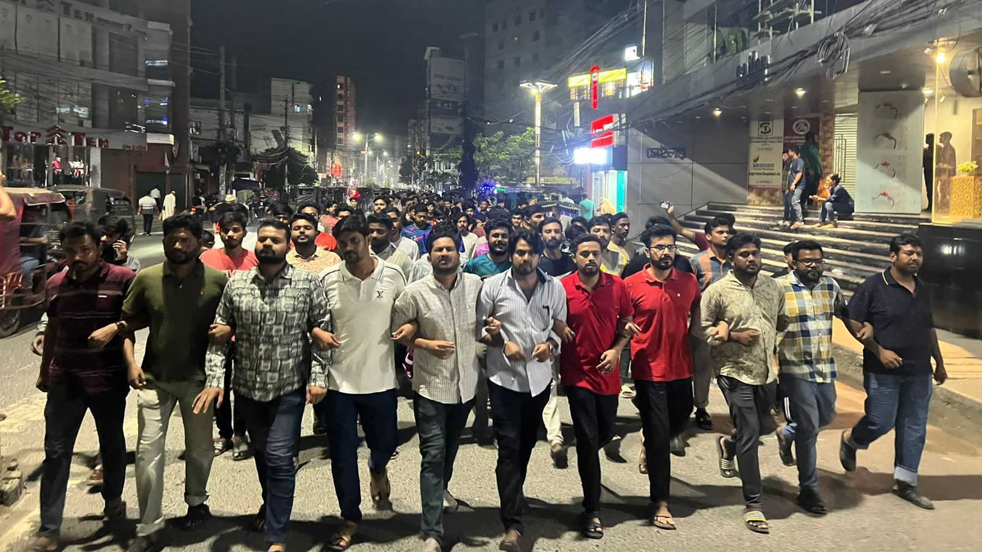 জুবায়েদ হত্যার প্রতিবাদে রাজশাহীতে ছাত্রদলের বিক্ষোভ মিছিল