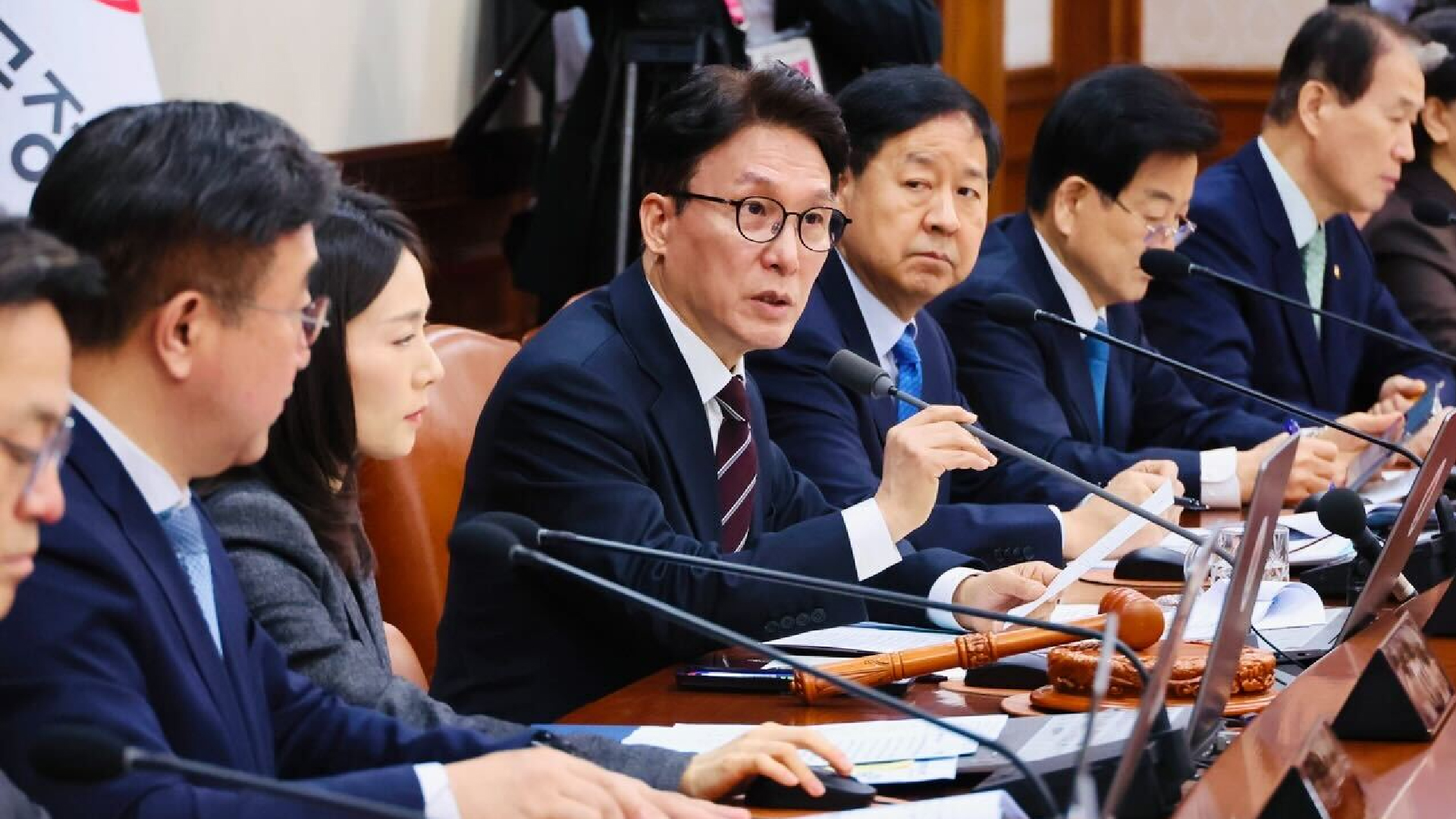 মধ্যপ্রাচ্যে থেকে নাগরিকদের সরিয়ে নেয়ার প্রস্তুতি নিচ্ছে দ. কোরিয়া