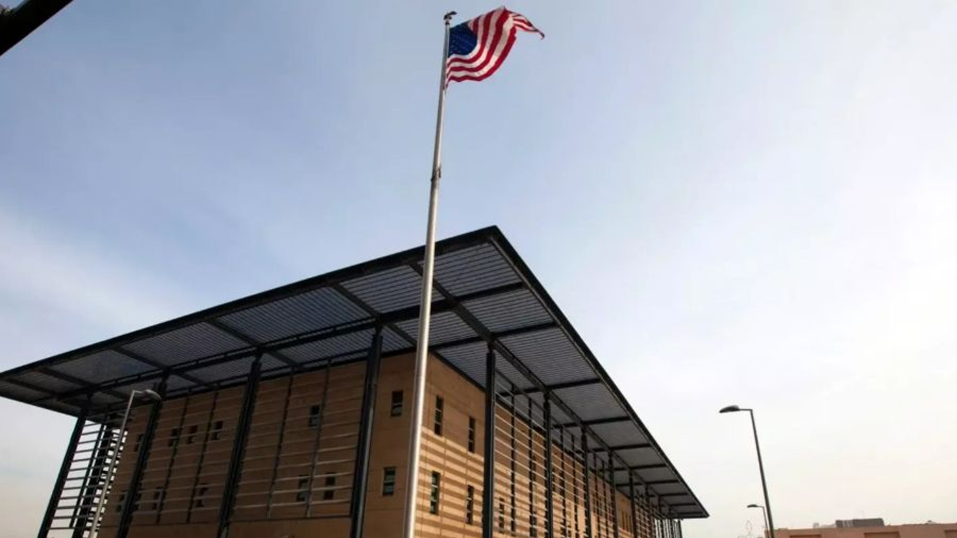 মার্কিন নাগরিকদের দ্রুত ইরাক ছাড়ার নির্দেশ