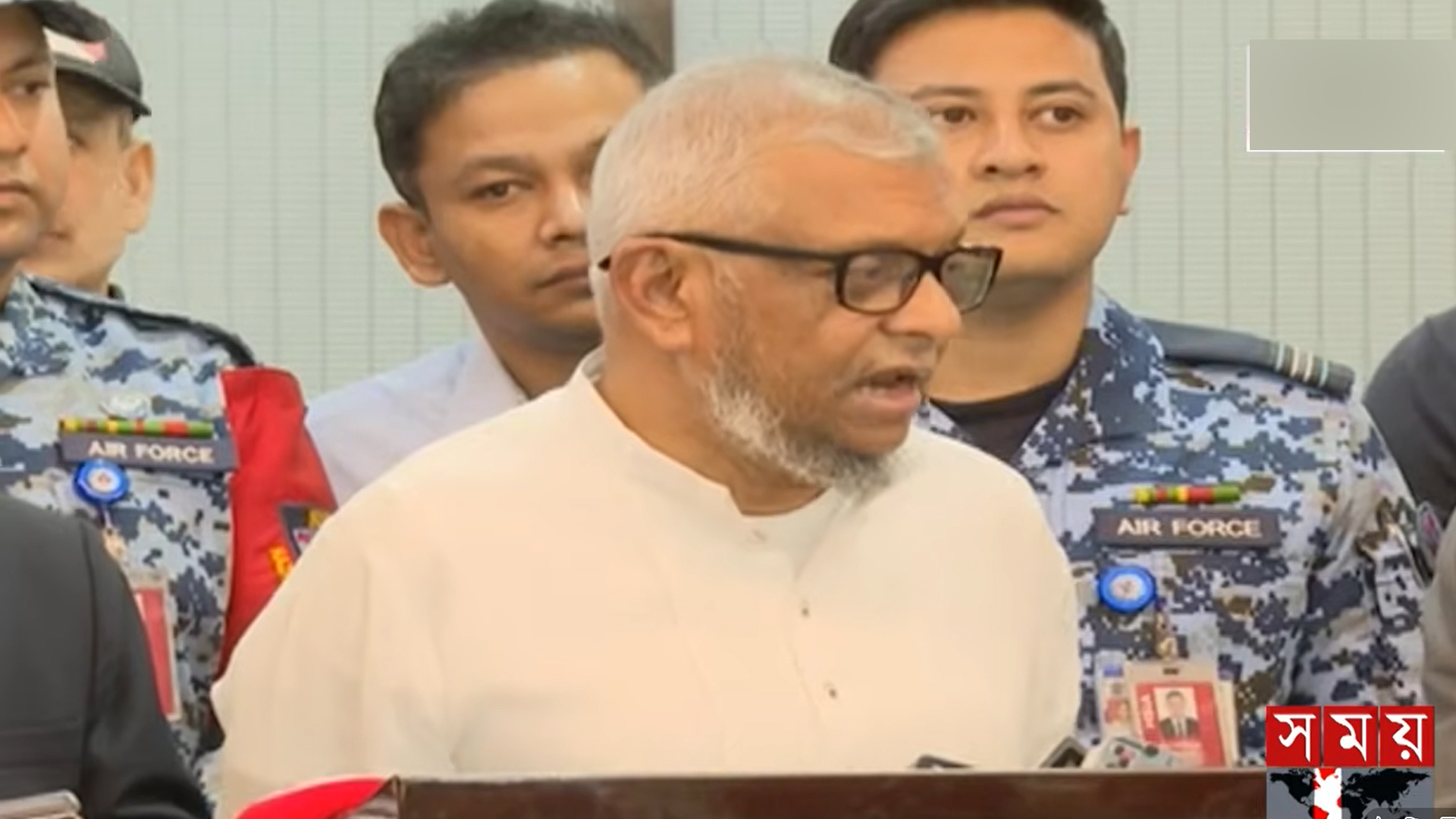 মালয়েশিয়ার শ্রমবাজার খোলার চেষ্টা করছি: প্রবাসী কল্যাণমন্ত্রী