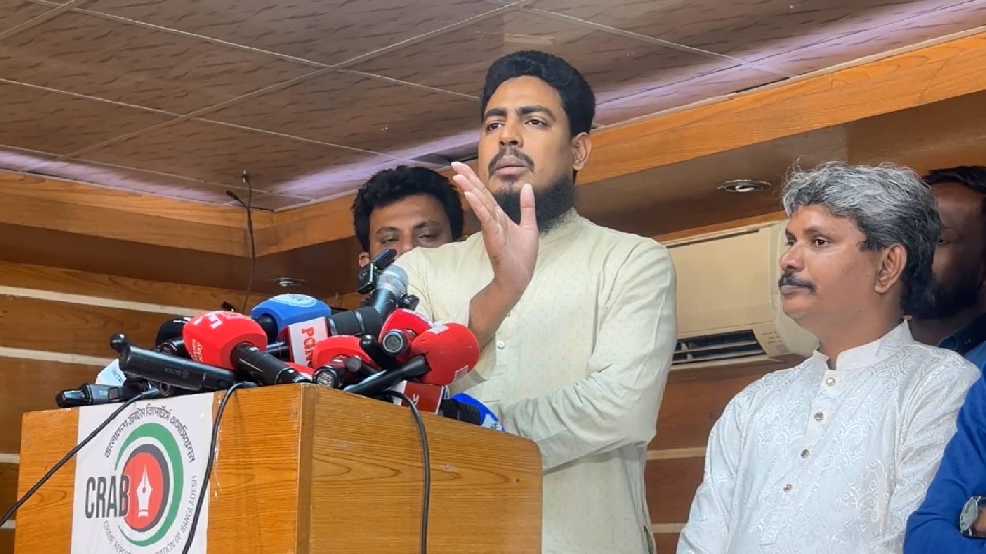 একটি দল সংখ্যালঘুদের ভোট ব্যবহার করে ফ্যাসিবাদ কায়েম করেছিল: আখতার হোসেন