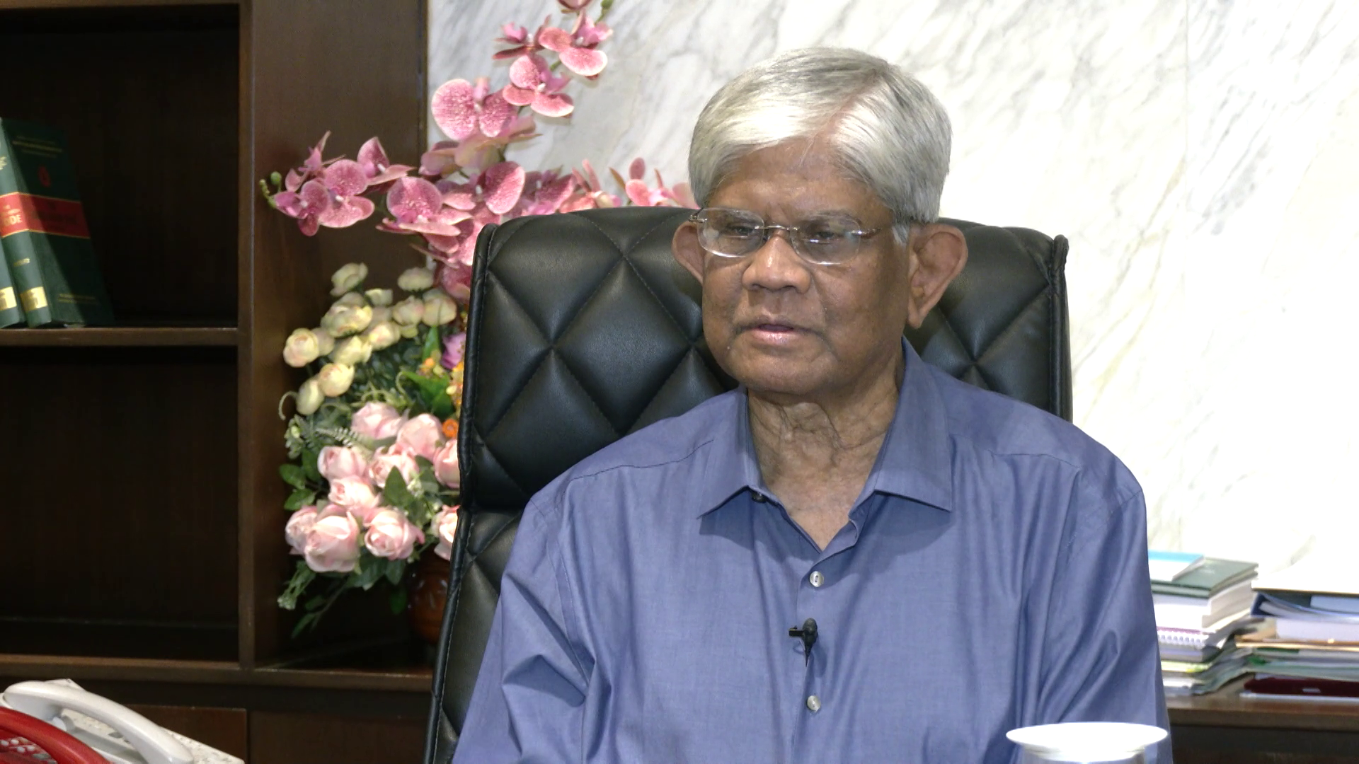 দেশের ব্যাংকিং খাত উদ্ধারে প্রয়োজন ১৮-৩৫ বিলিয়ন ডলার: অর্থ উপদেষ্টা