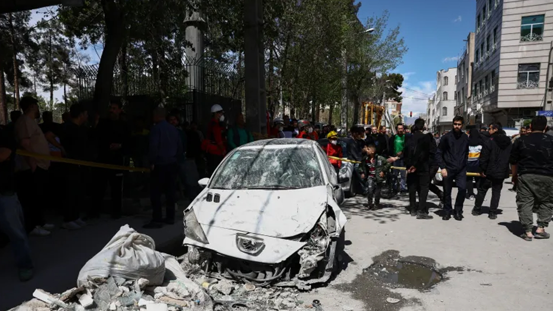 ইরানের পারমাণবিক স্থাপনায় ইসরাইলের হামলা, পাল্টা জবাবের হুঁশিয়ারি তেহরানের