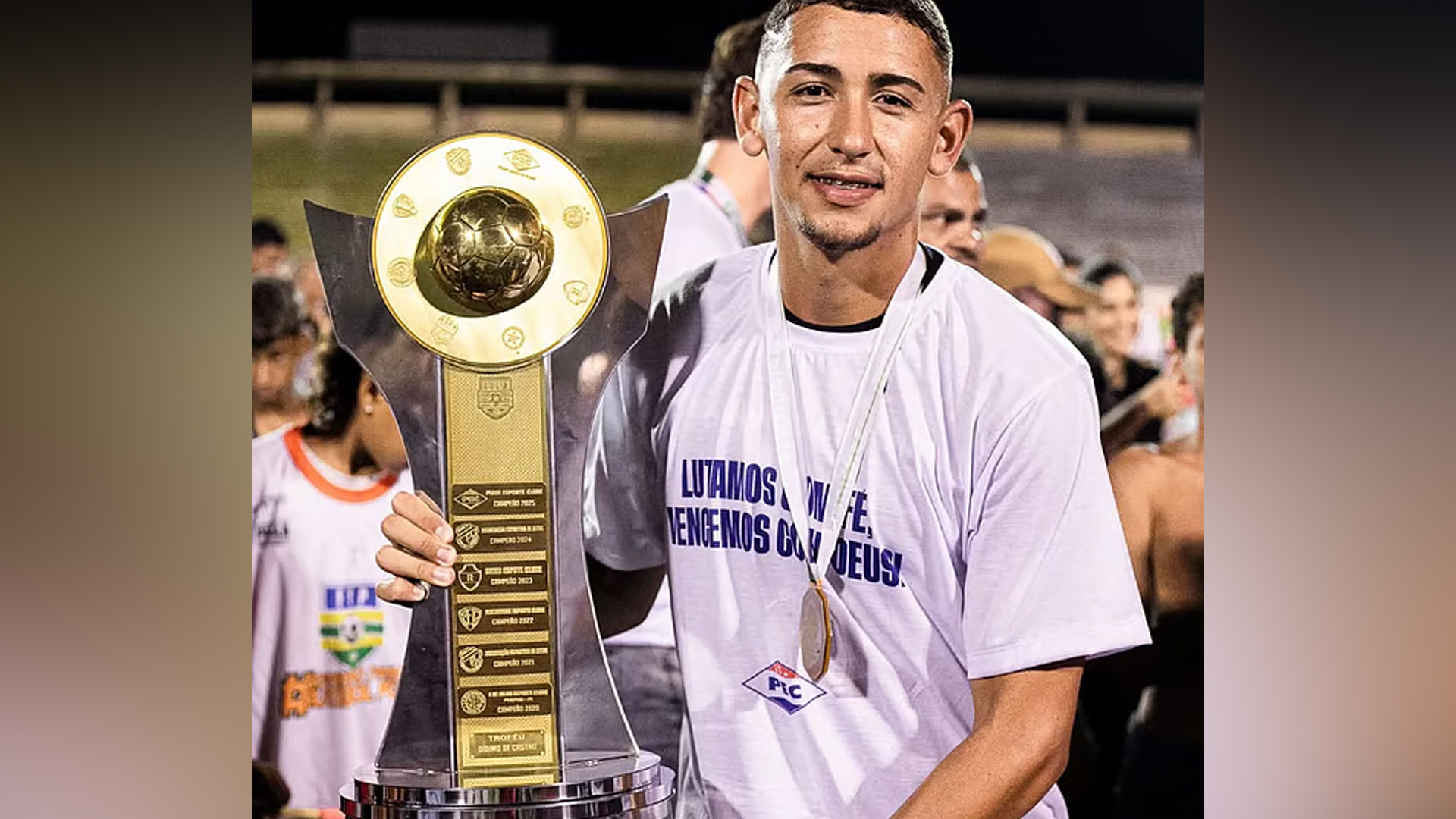 গরুর সঙ্গে বাইকের ধাক্কা, ঘটনাস্থলেই প্রাণ হারালেন ব্রাজিলিয়ান ফুটবলার