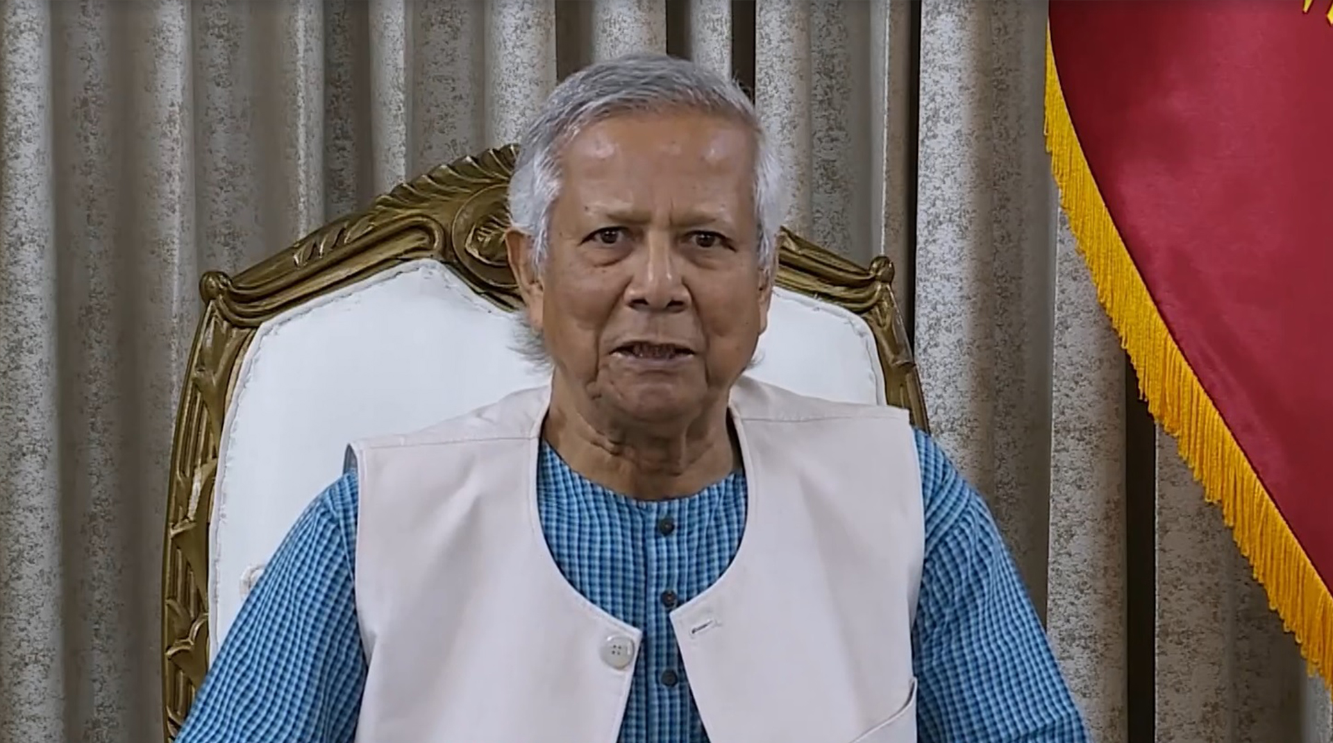 মাইলস্টোন বিমান বিধ্বস্তে দগ্ধদের দেখতে বার্ন ইনস্টিটিউটে প্রধান উপদেষ্টা