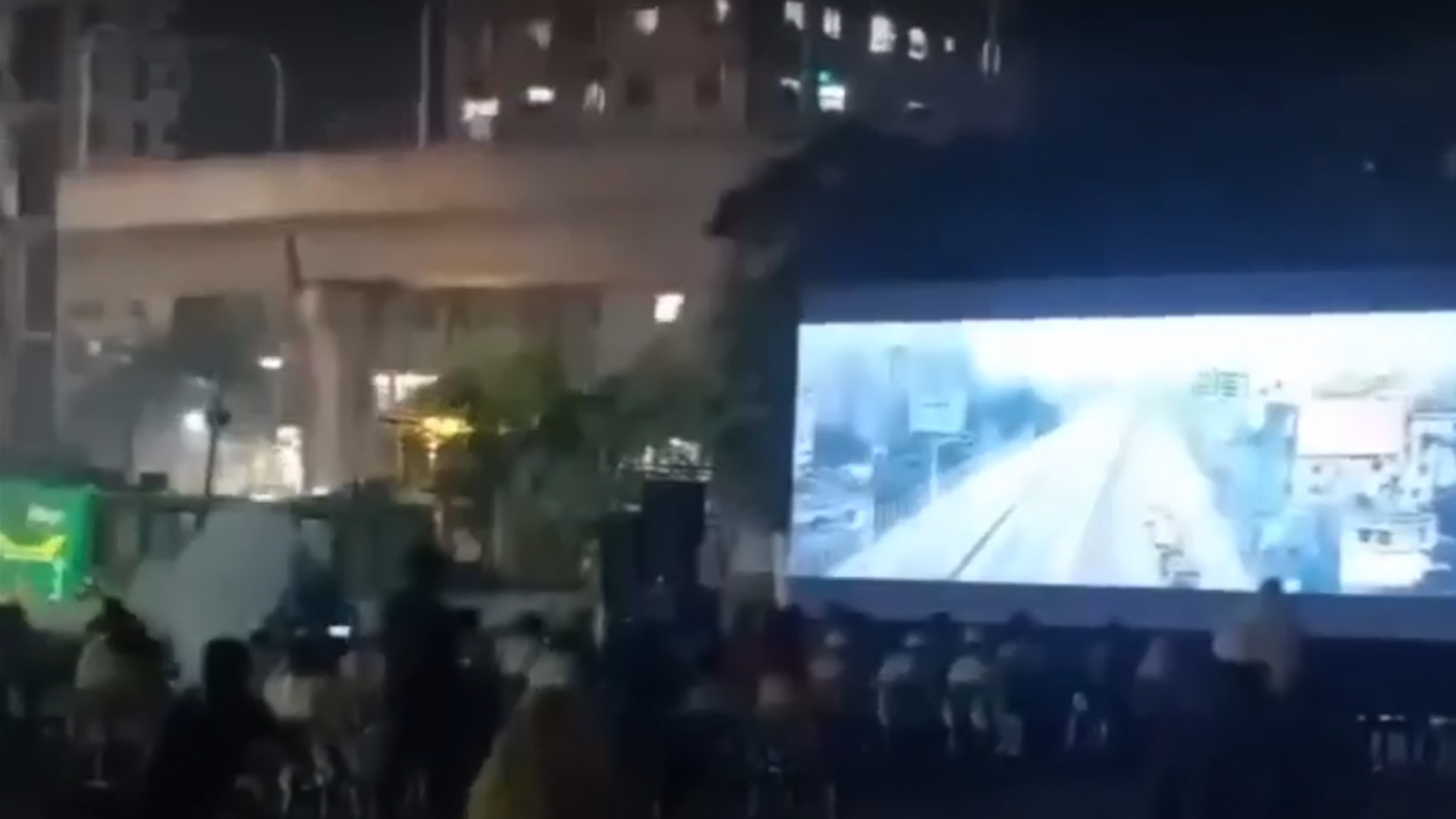 পল্লবীতে ডকুমেন্টরি প্রদর্শনীর সময় ককটেল বিস্ফোরণ, মৌচাকে ছোড়া হলো উপর থেকে