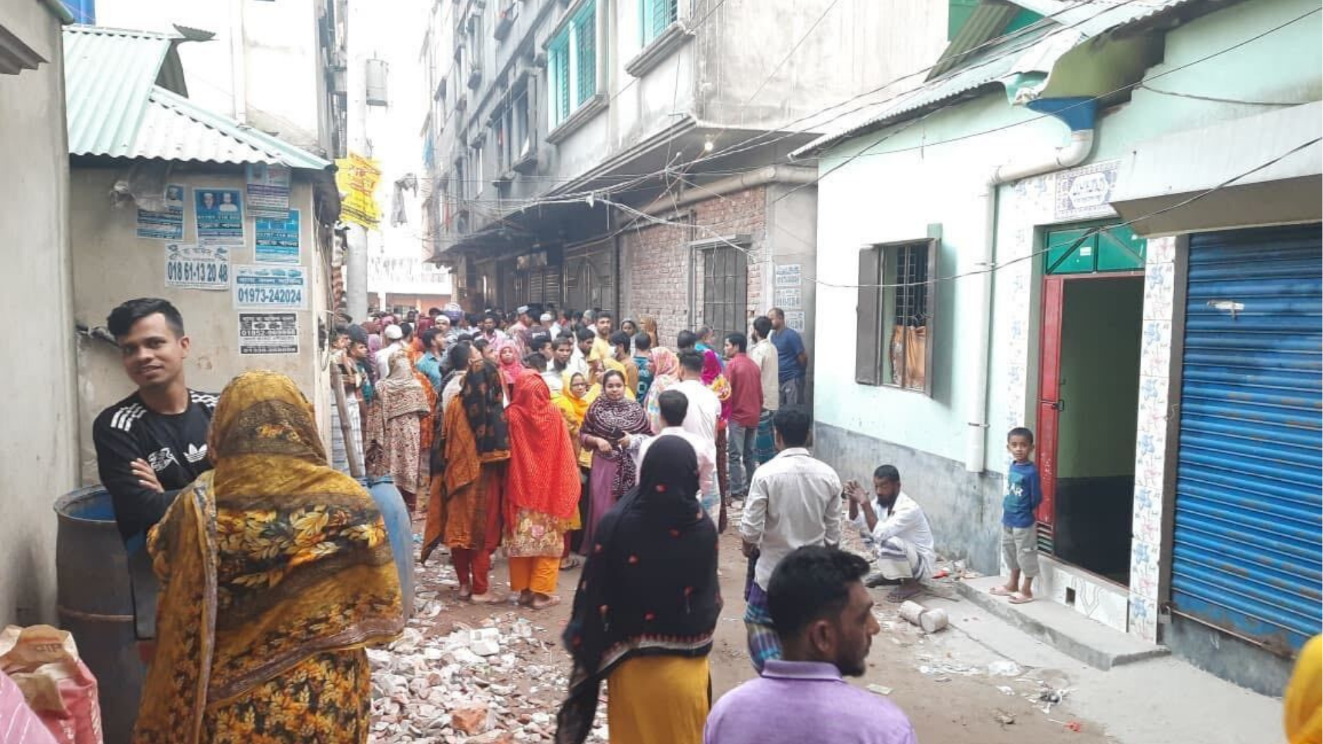 গাজীপুরে ধারালো দায়ের আঘাতে স্ত্রী নিহত, গুরুতর আহত স্বামী