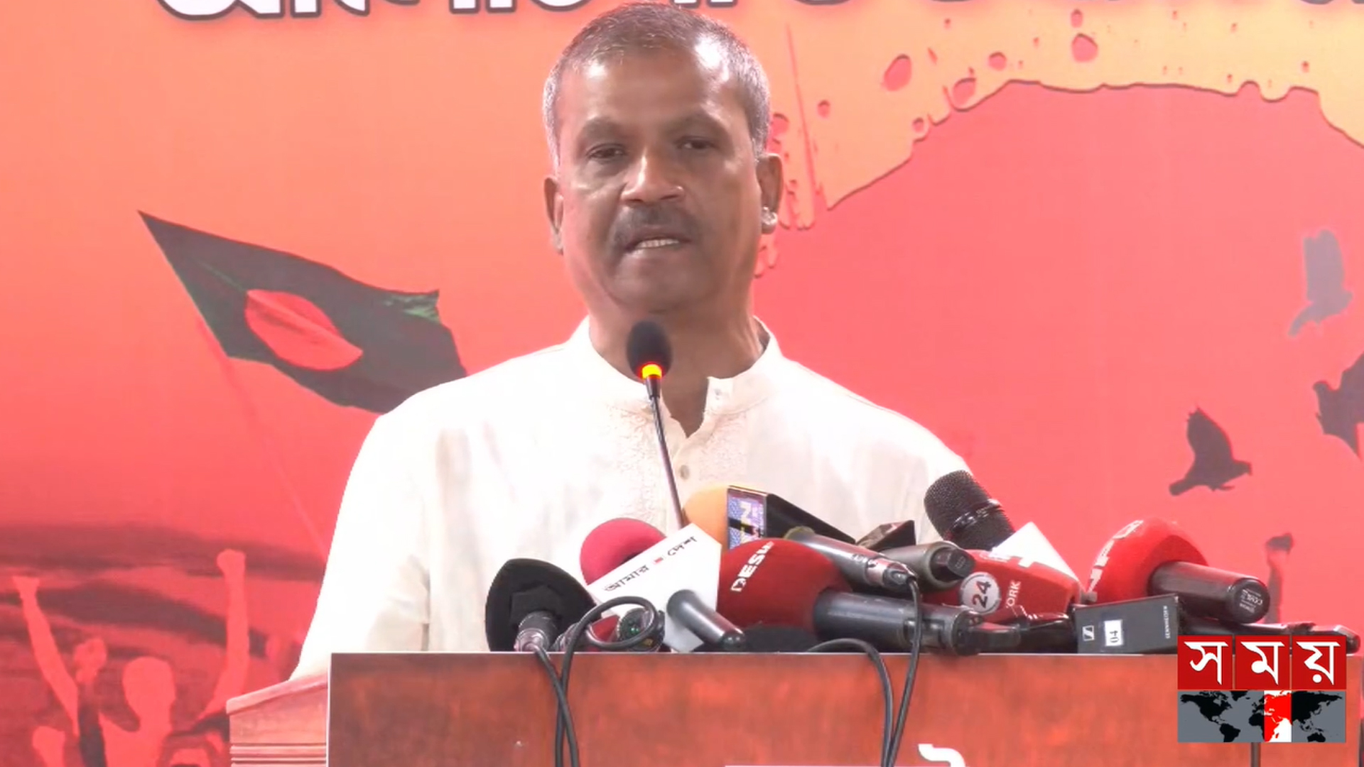মধ্যপ্রাচ্যের শ্রমবাজারে আটকে থাকবে না বাংলাদেশ: আসিফ নজরুল