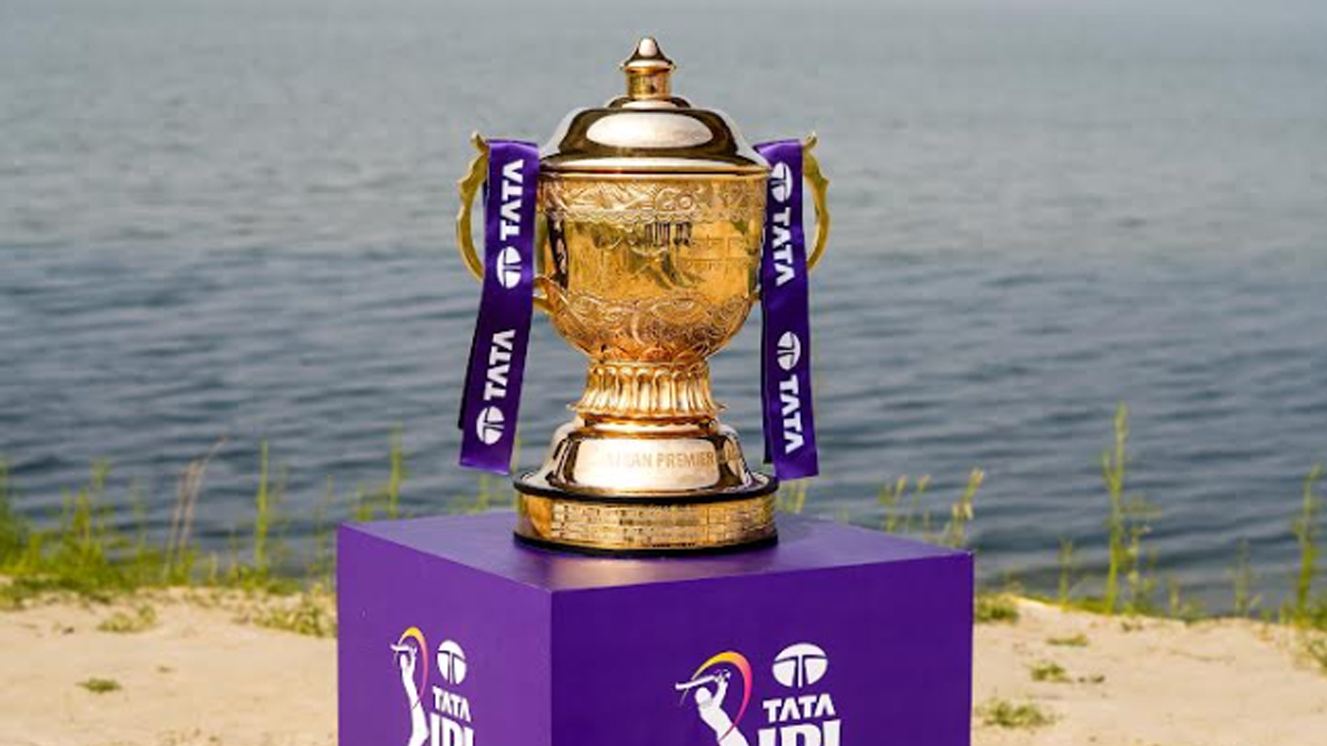 আইপিএলের ১০ দলের রিটেইন ও রিলিজ ক্রিকেটারের তালিকা