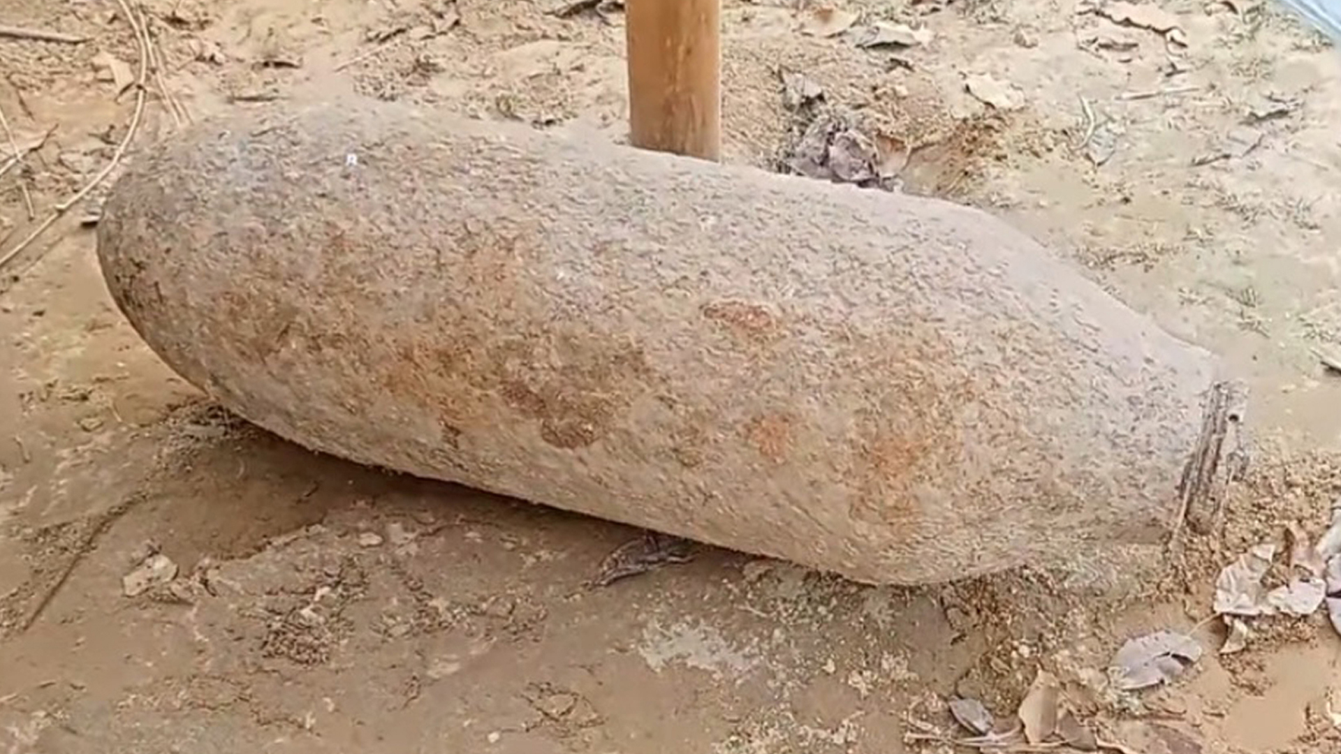 তবে কী দ্বিতীয় বিশ্বযুদ্ধের অবিস্ফোরিত বোমাতেই এতোদিন কাপড় ধুয়েছে রামুবাসী?